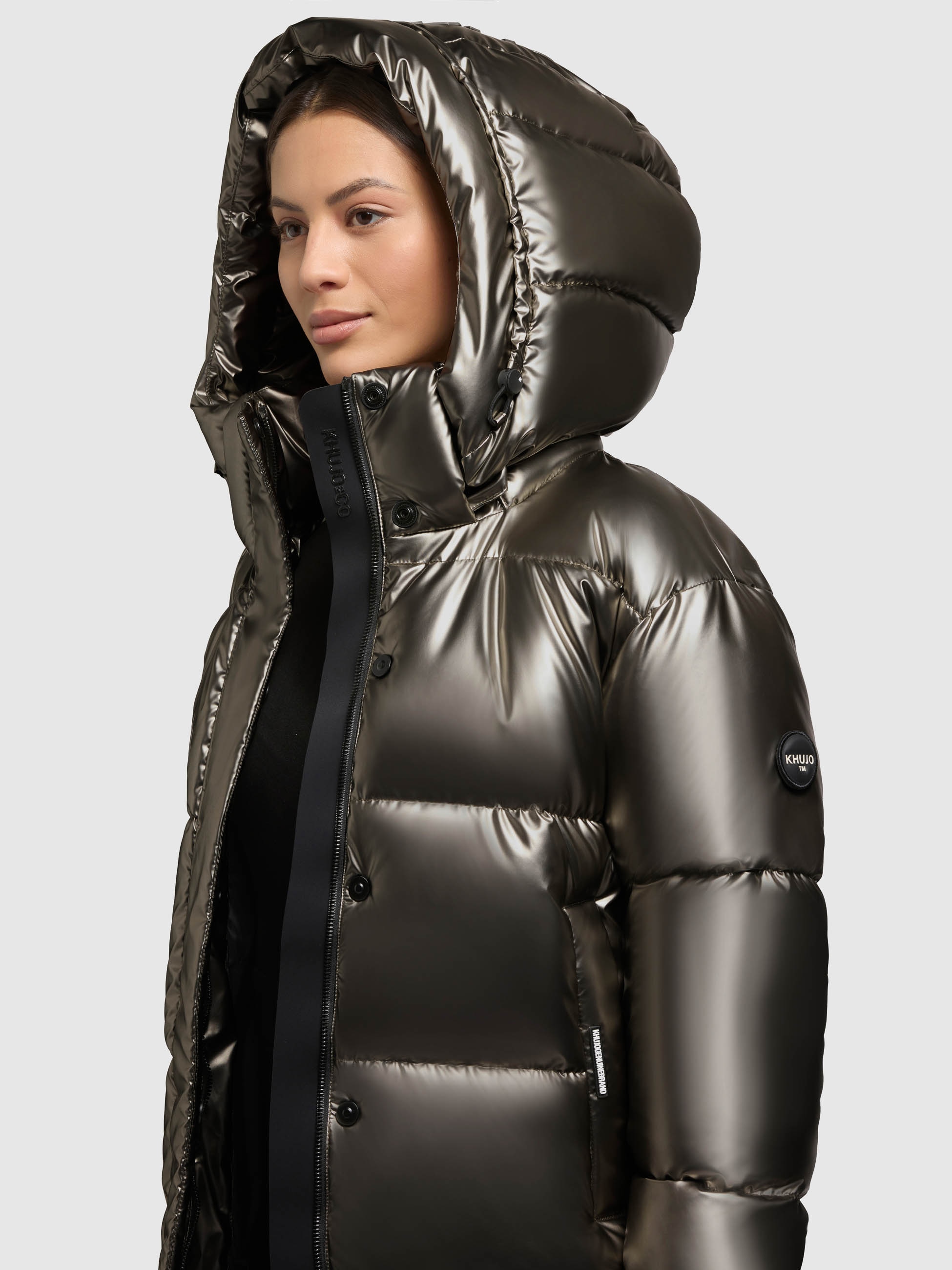 khujo Veste matelassée »DEVINA2 SHINY« avec capuche capuche amovible, pare-vent avec fermeture magnétique