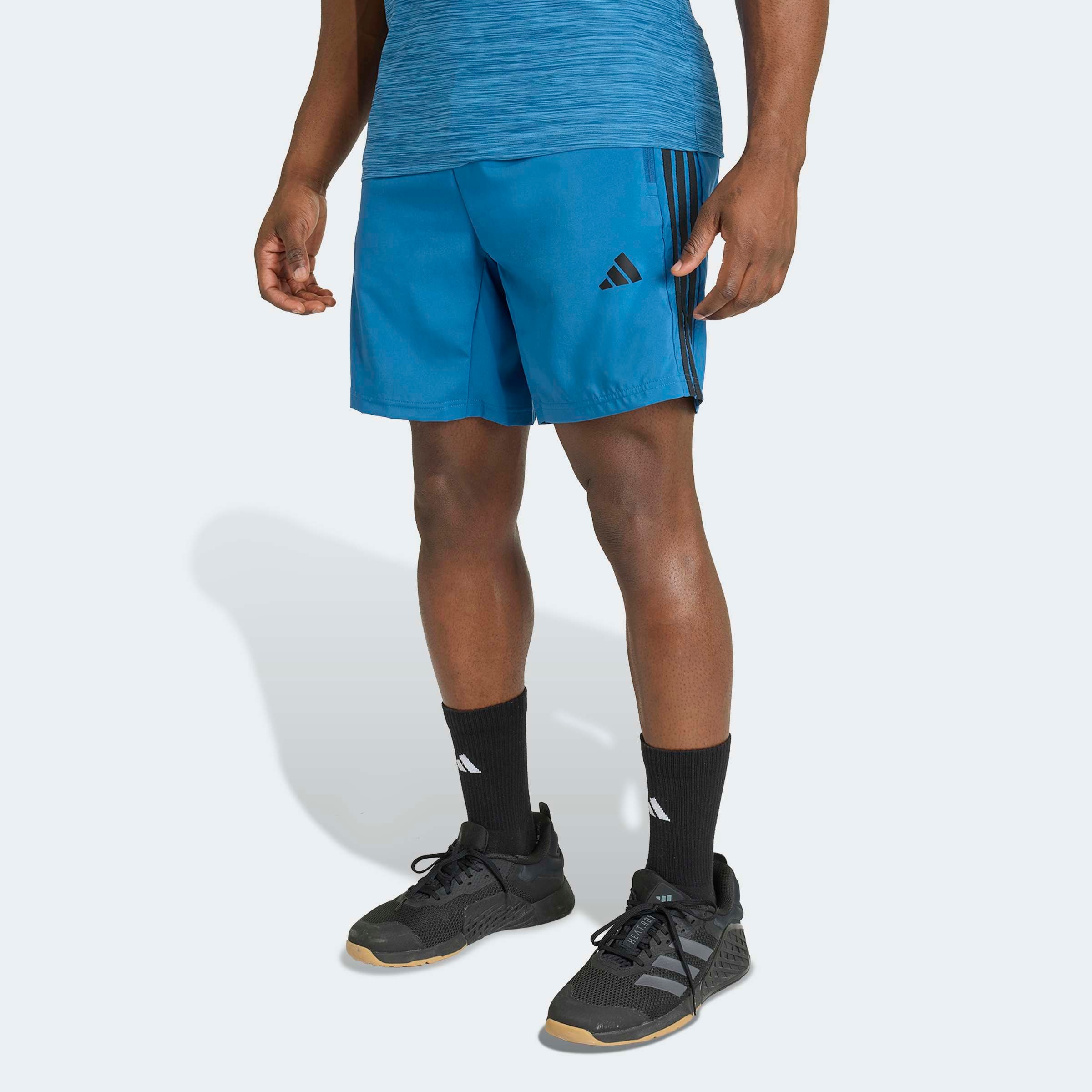 adidas Performance Shorts »WORKOUT ESSENTIALS BASE 3-STREIFEN, GEWEBT«