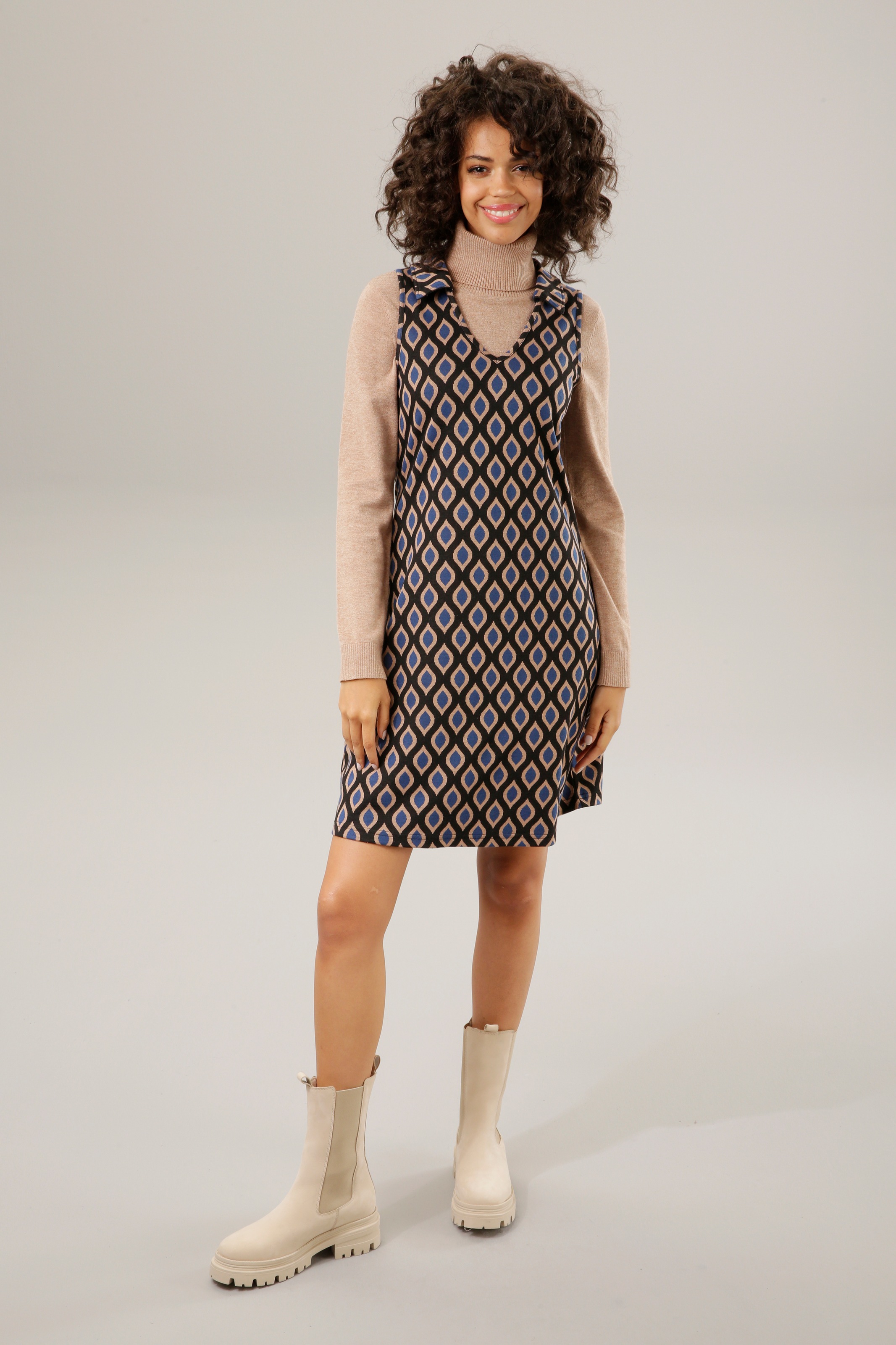 ♕ Aniston CASUAL Minikleid, mit graphischem Muster im Retro-Stil  versandkostenfrei bestellen