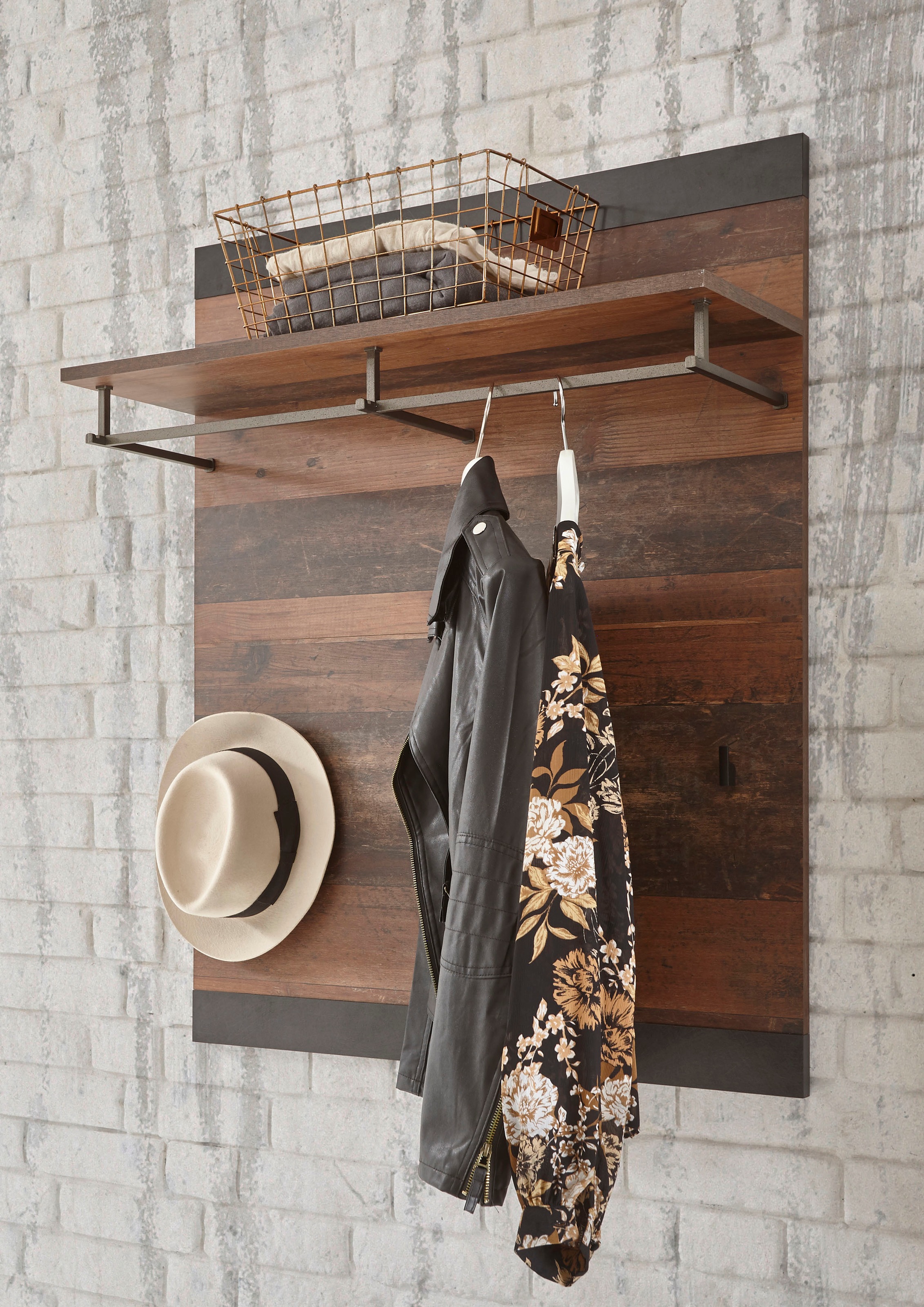 Image of Home affaire Garderobenpaneel »Brooklyn«, in dekorativer Rahmenoptik bei Ackermann Versand Schweiz