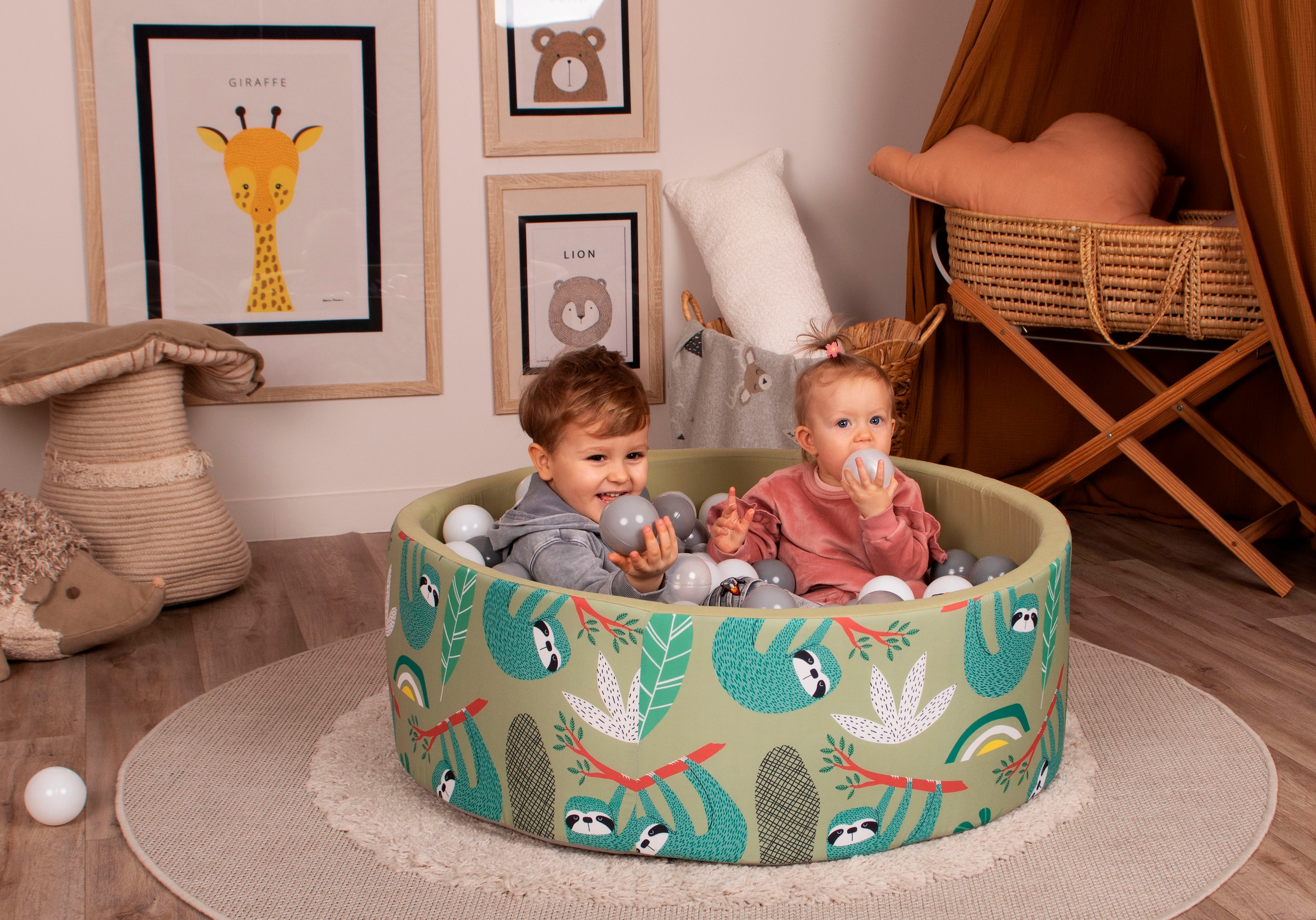 Knorrtoys® Piscine à balles »Soft, Faultier« Mit 150 Bällen grey/white/transparent, Made in Europe