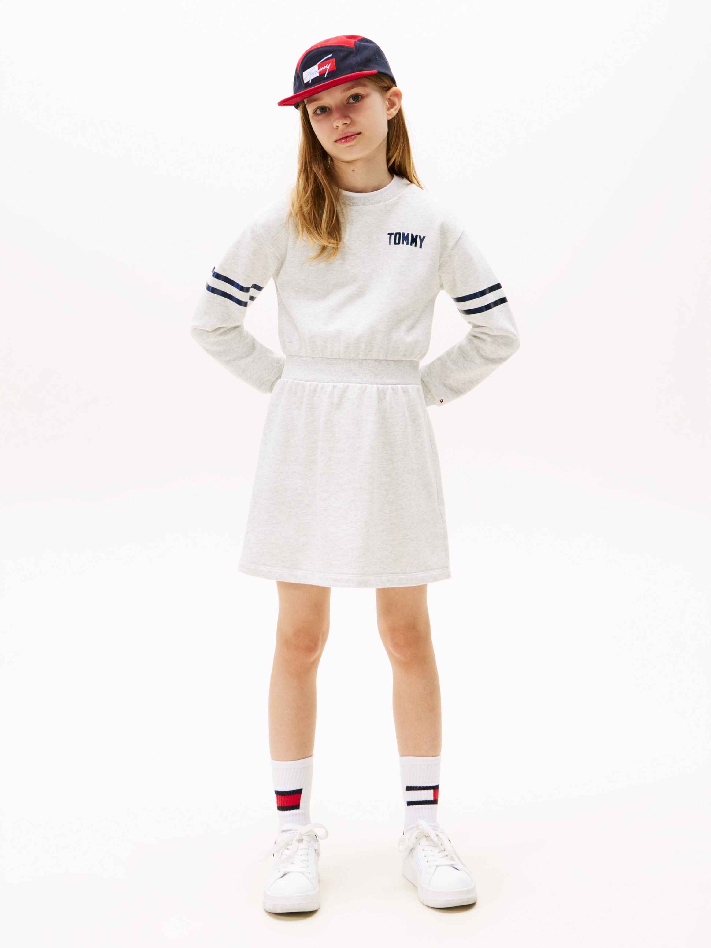 Image of Tommy Hilfiger Sweatkleid "SATIN APPLIQUE HWK DRESS LS" für Kinder bis 16 Jahre, mit Satin-Applikation