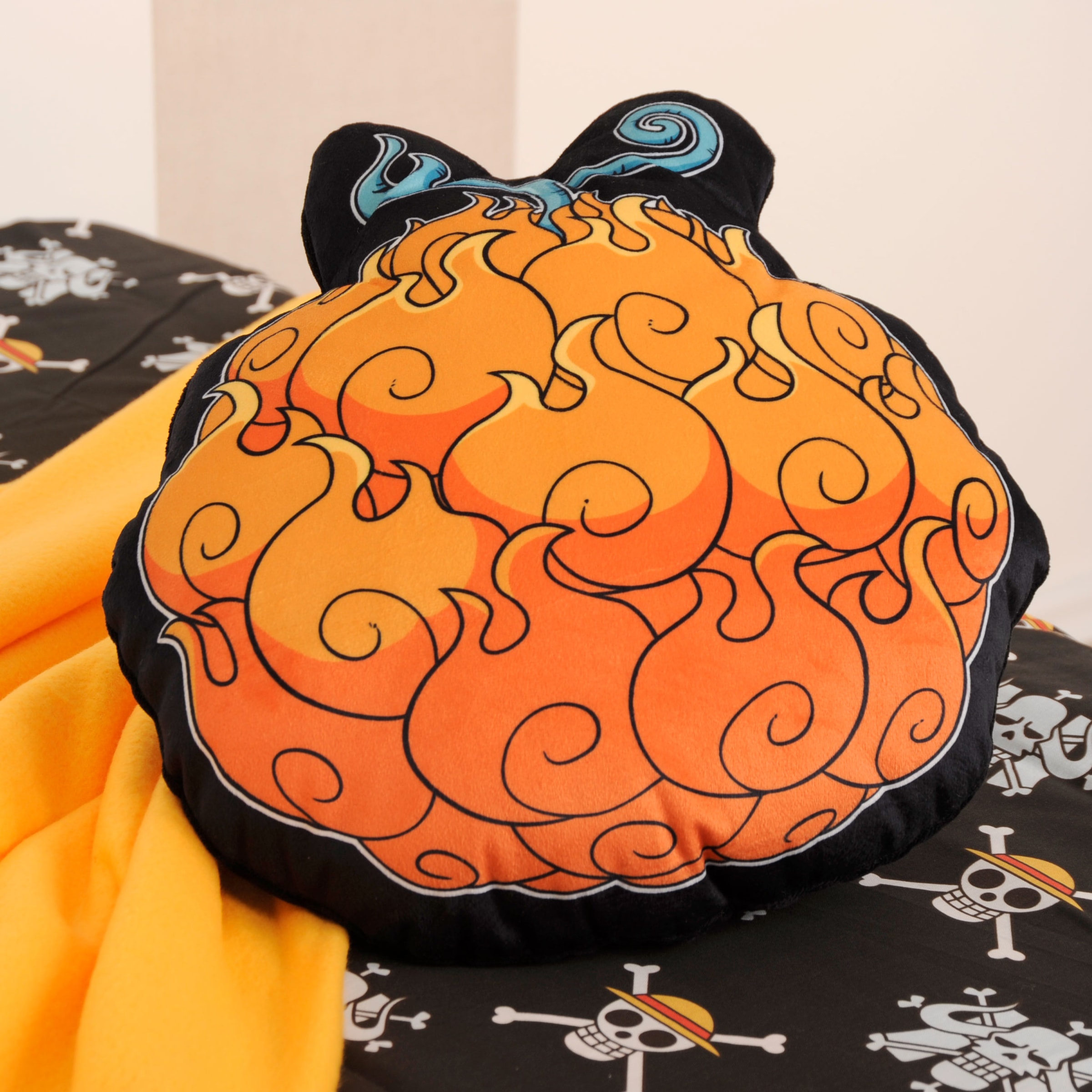 Image of Dekokissen "One Piece" hochfarbig bedruckt