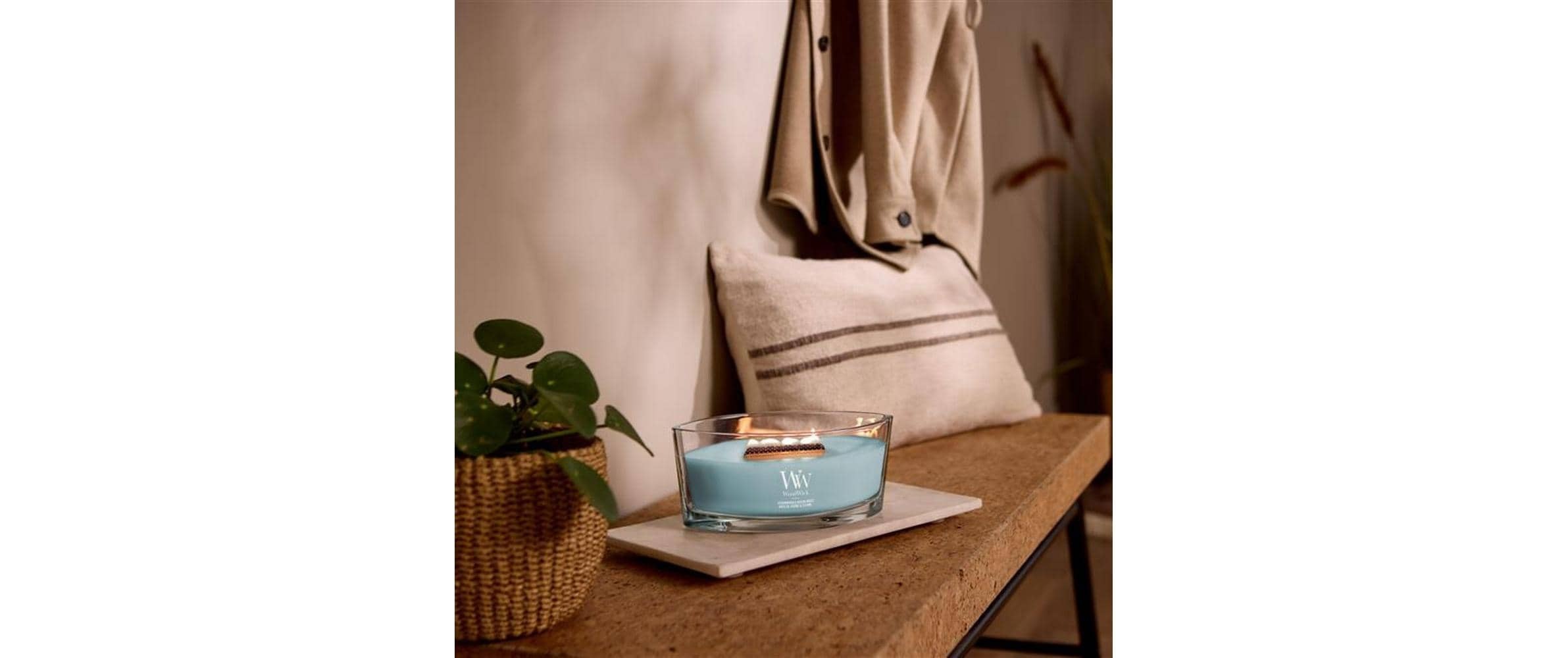 Image of Woodwick Duftkerze "Cedarwood & Ocean Moss Ellipse"