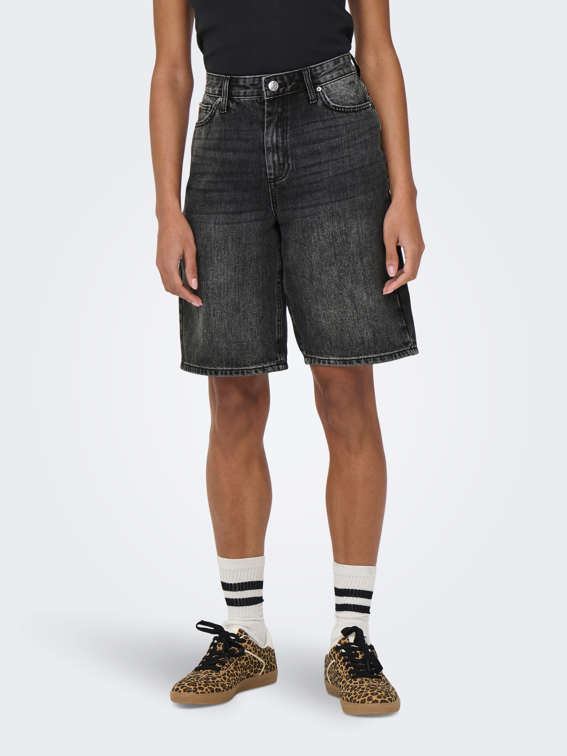 ONLY Short en jean »ONLSONNY HW WIDE DNM SHORTS NOOS« Coton, coupe régulière, taille haute