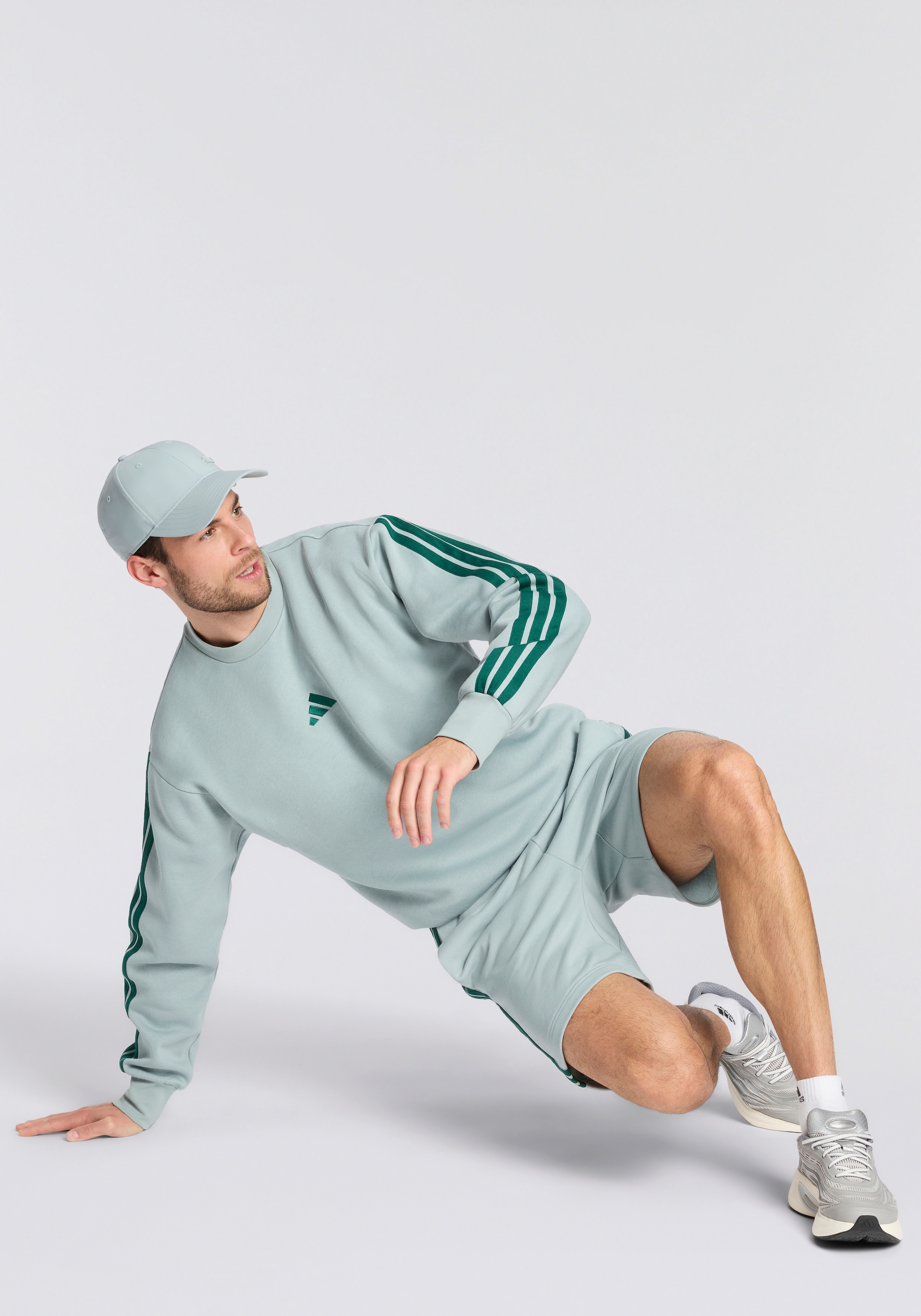 adidas Sportswear Sweat-shirt »ESSENTIALS 3-STREIFEN«
