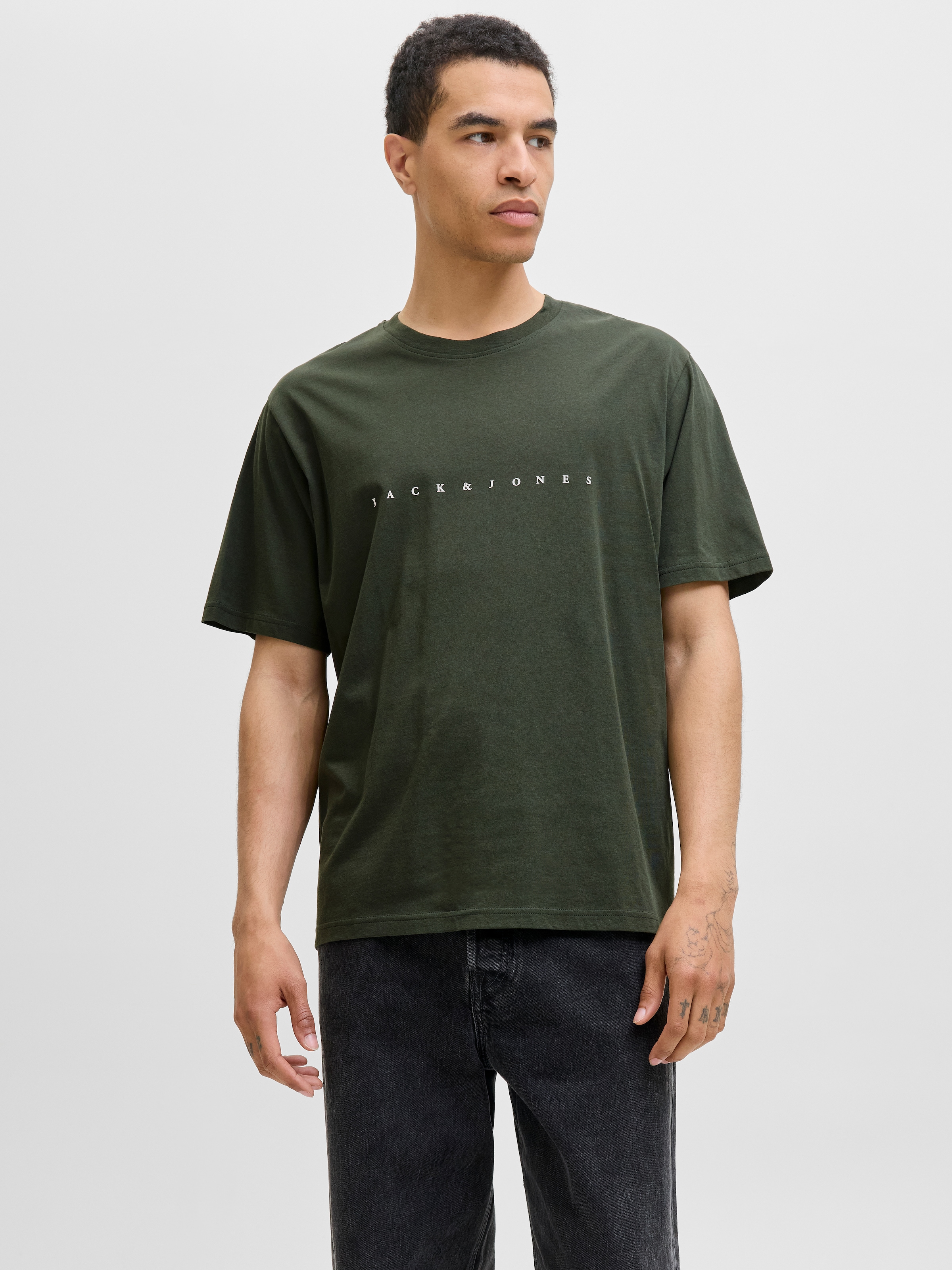 Image of Jack & Jones Rundhalsshirt "JJESTAR mit Pigmentprint und Baumwollgefühl" Baumwolle, relaxed fit