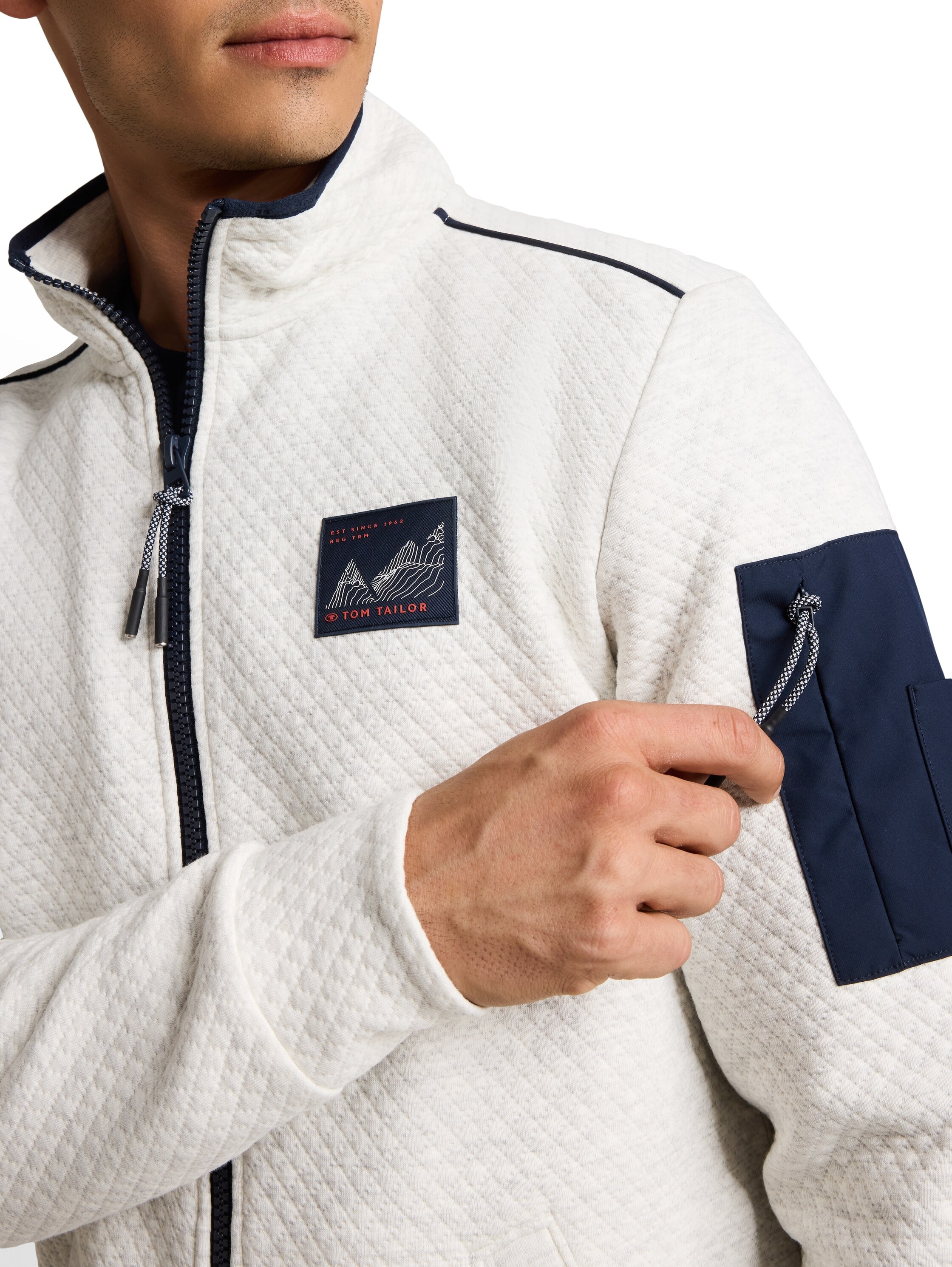 TOM TAILOR Sweatjacke Praktischer Stehkragen mit Reissverschluss / Sportiver Look