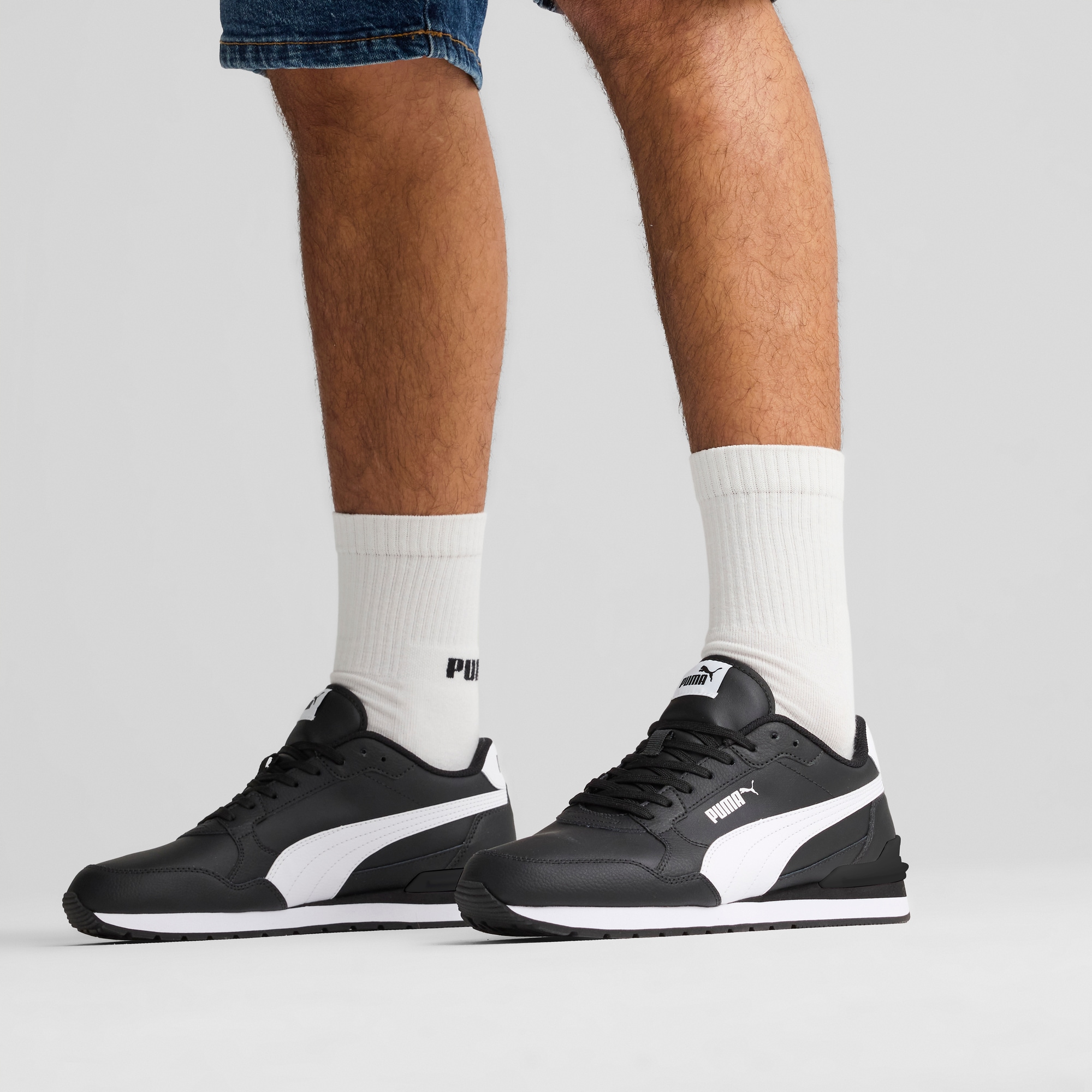 PUMA Sneaker »ST RUNNER V4 L«  mit Retro-Style, mit SOFTFOAM+ Einlegesohle, mit Gummilaufsohle