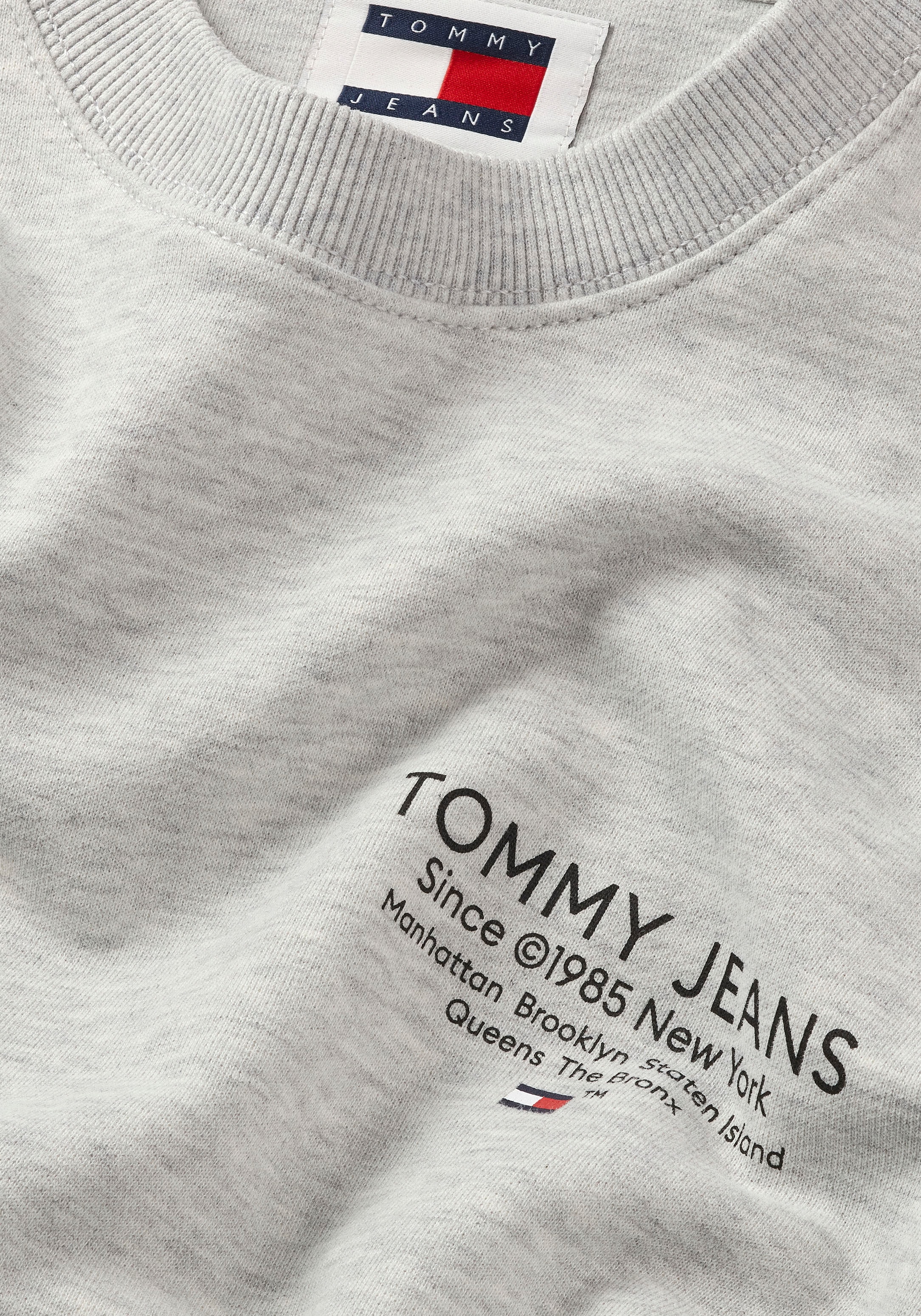 Tommy Jeans Sweatshirt »TJM REG ESSENTIAL GRAPHIC CREW«, mit Tommy Jeans Aufdruck