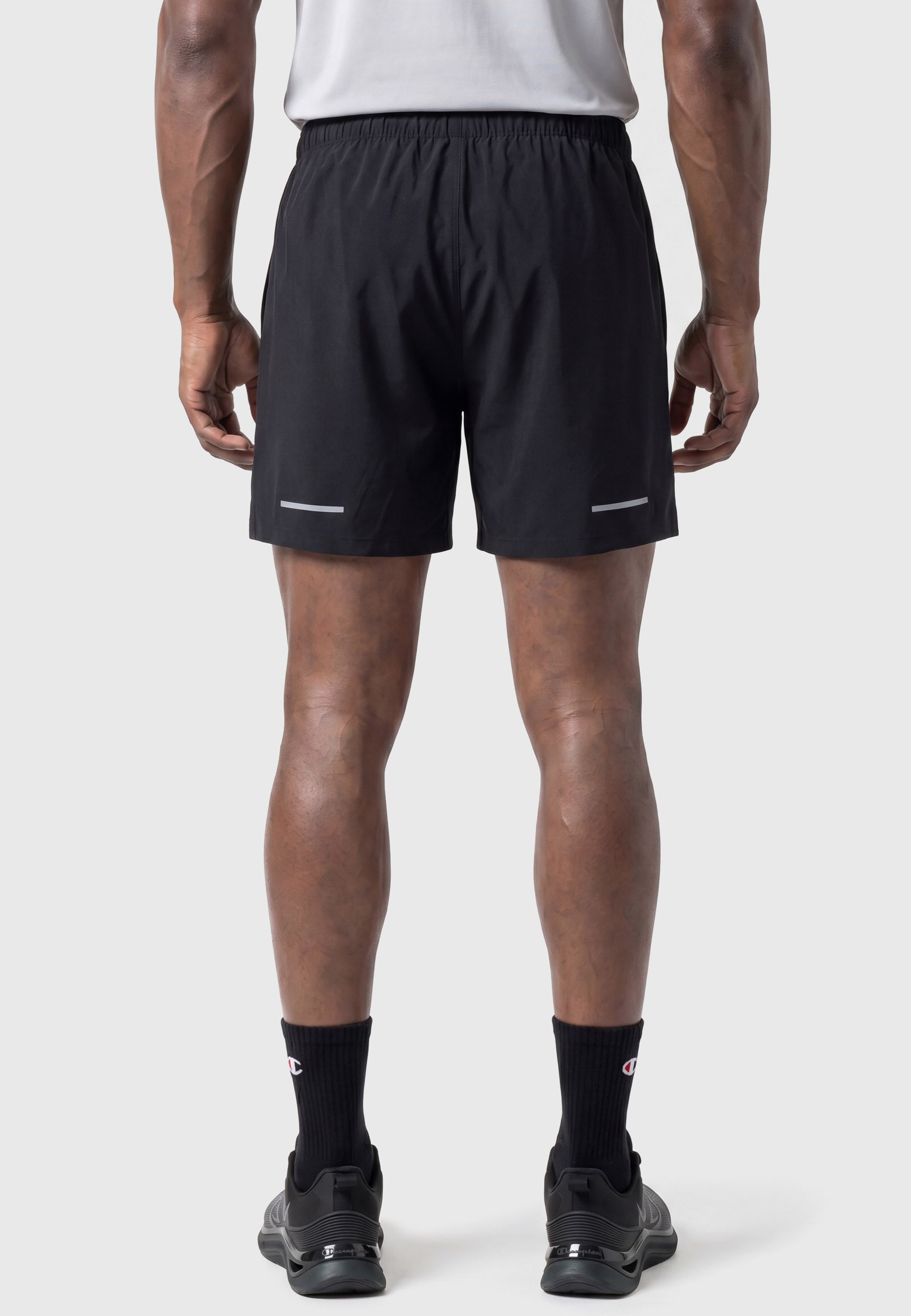 Champion Trainingsshorts »PERFORMANCE WOVEN SHORTS Standard Fit C-DRY ANTI-ODOR«  mit Anti-Odor Ausstattung, aus Polyester und Elasthan