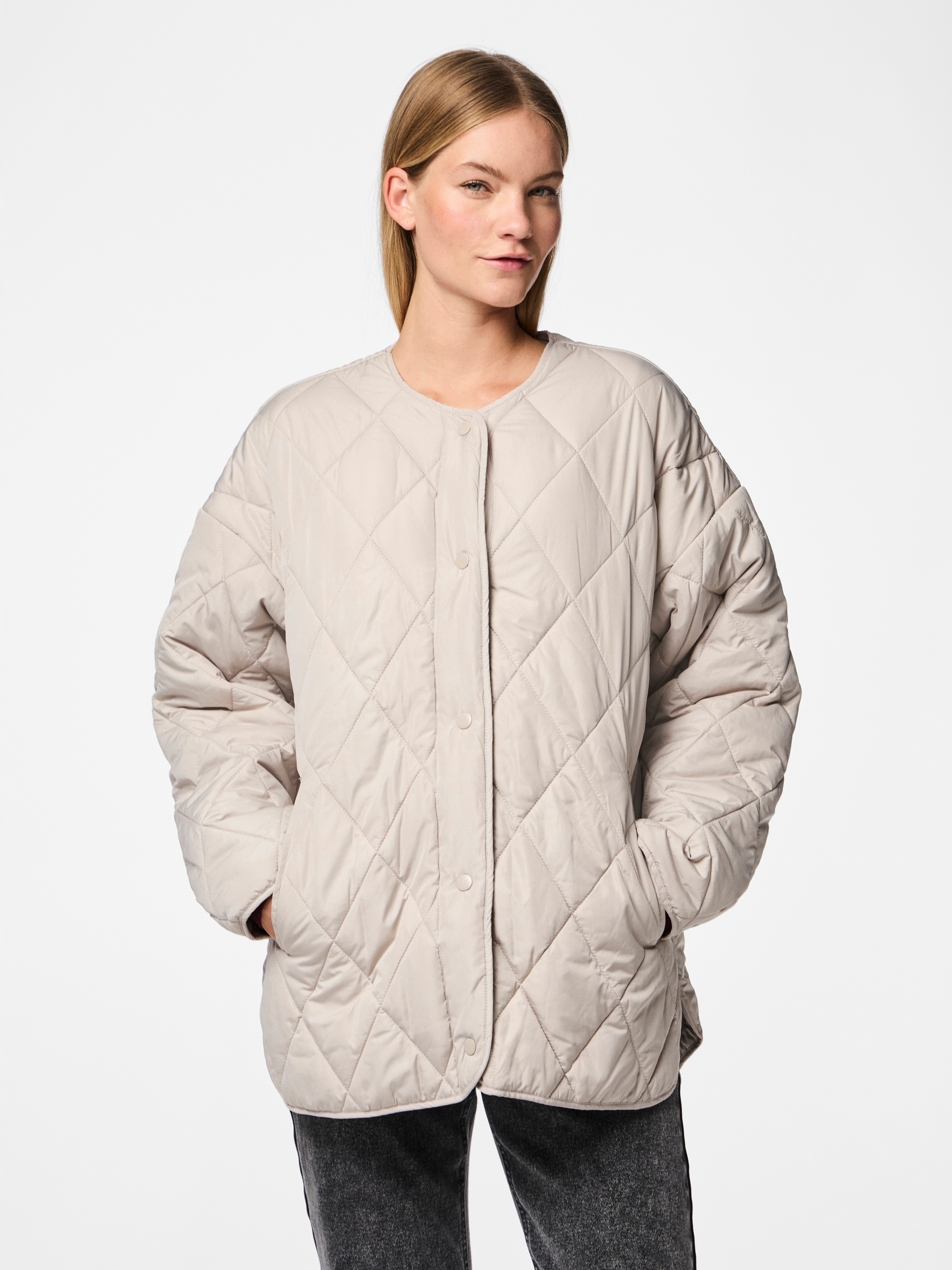 Image of pieces Steppjacke "PCSTELLA QUILTED JACKET NOOS BC" Kunstfaser