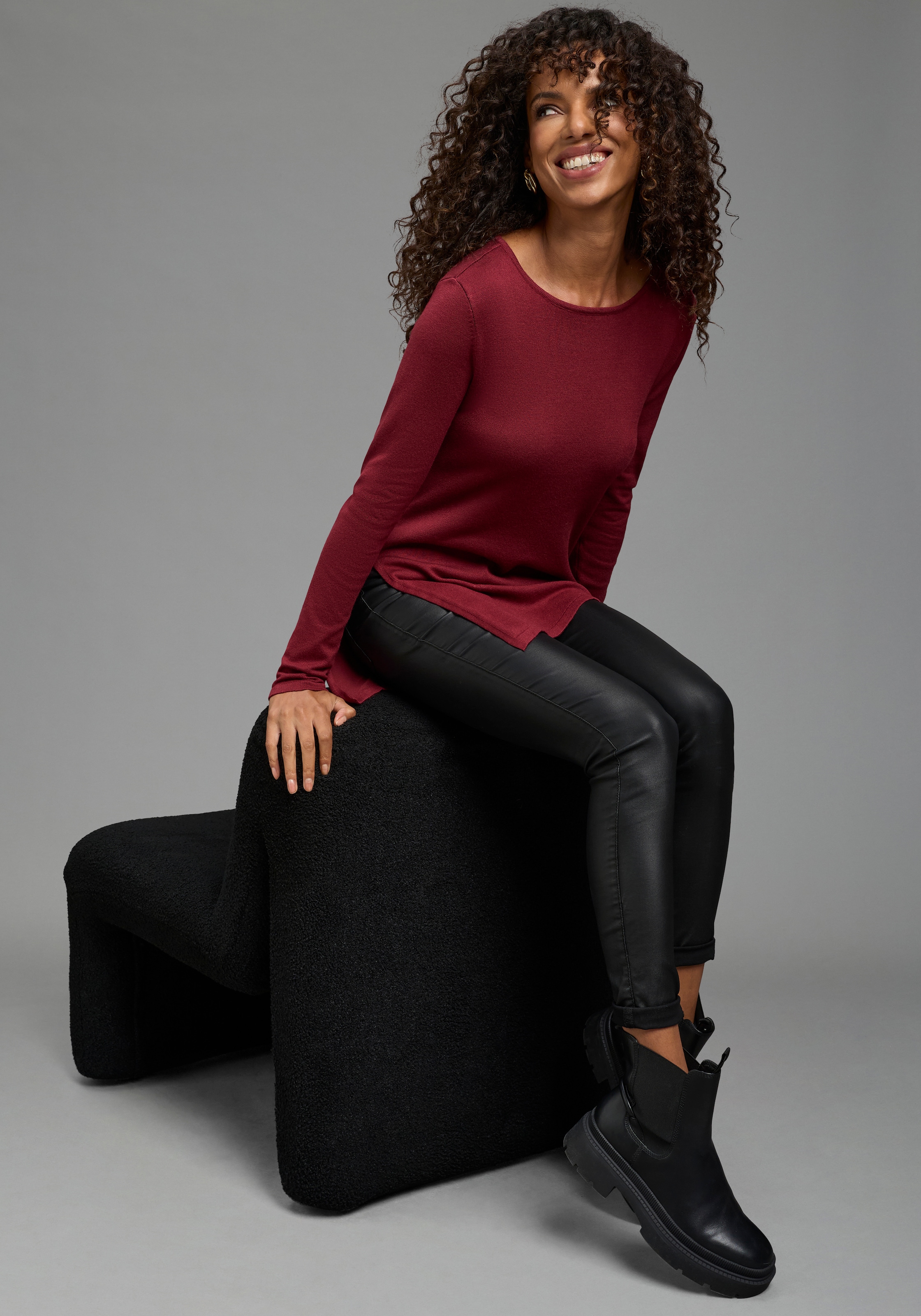 Bruno Banani Pull en tricot »mit asymmetrischem Saum und seitlichem Schlitz« col rond, longueur couvrant les hanches, coupe ajustée