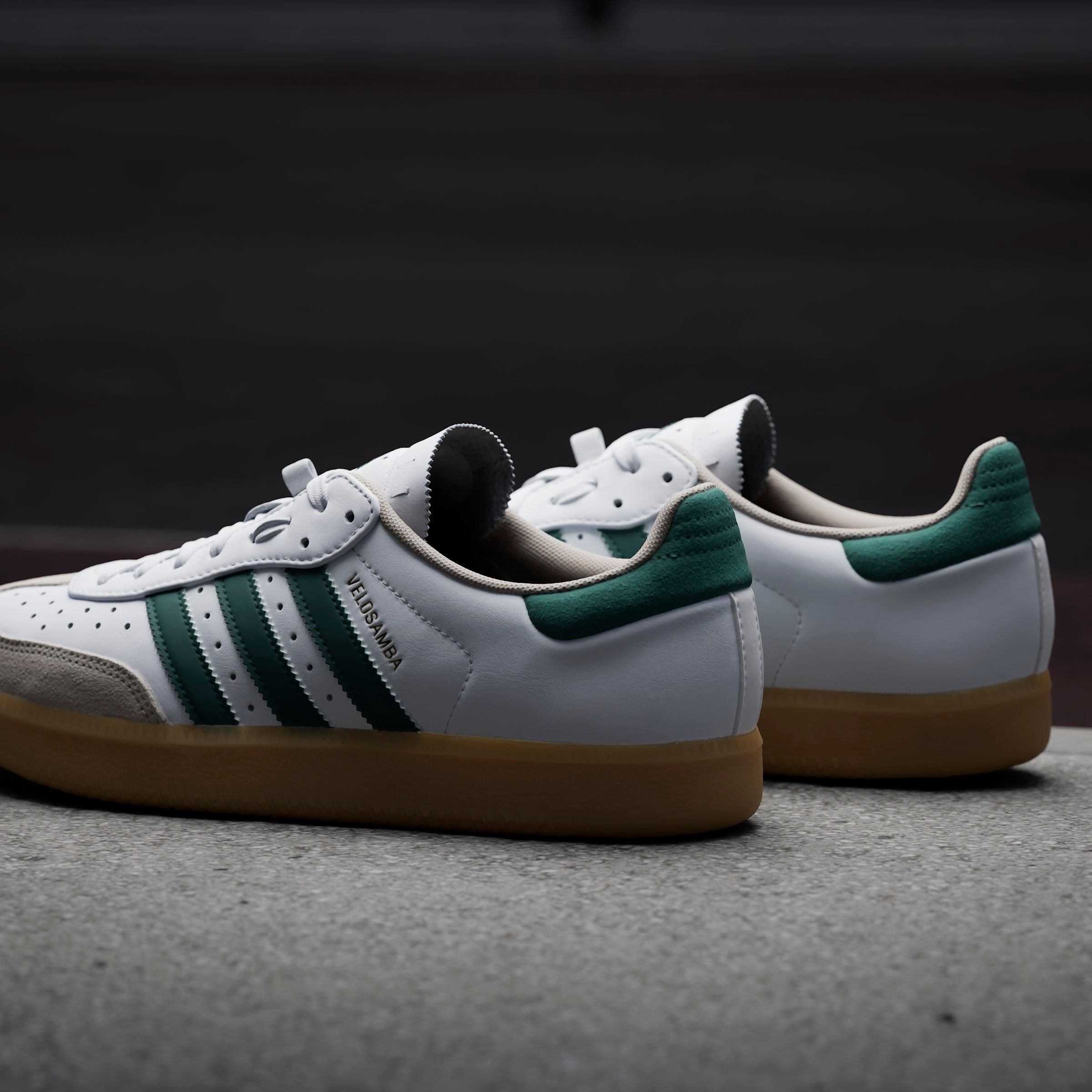 adidas Performance Fahrradschuh, inspiriert vom Design des adidas samba