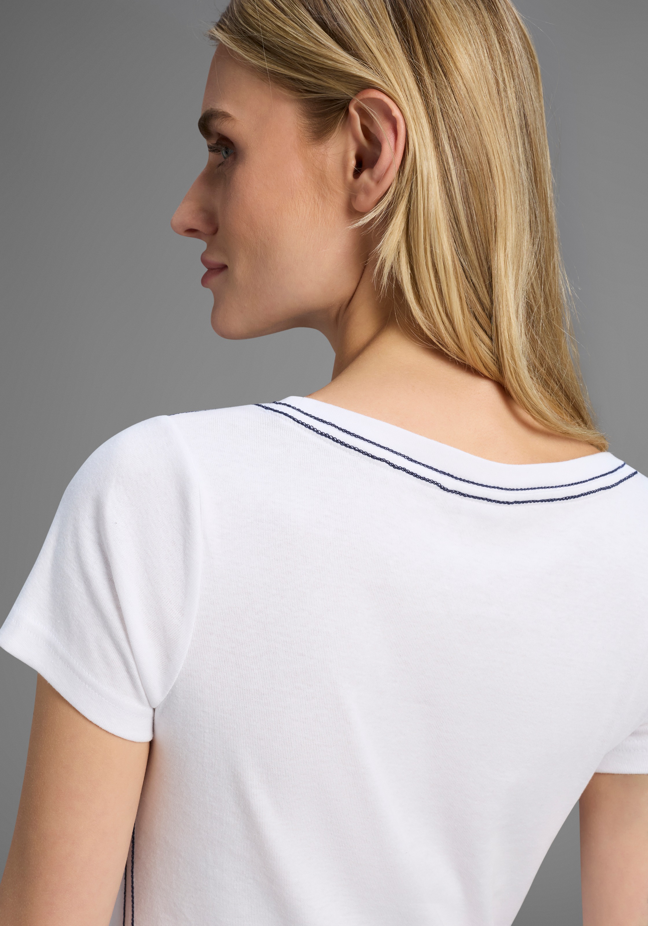 KangaROOS T-Shirt, Kurzarm, sehr figurbetonte Passform