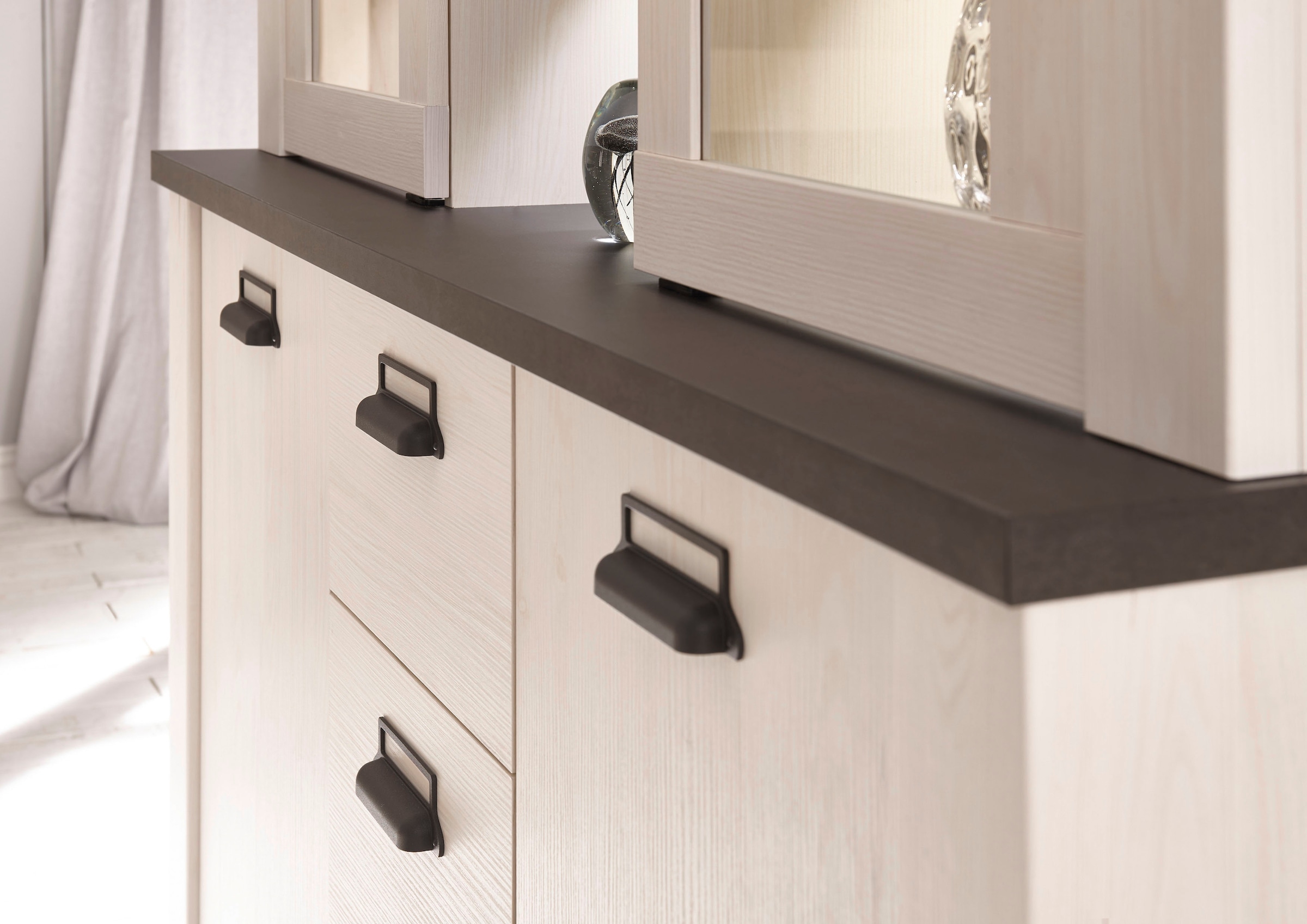 Home affaire Wohnwand »SHERWOOD«, (2 St.), Scheunentorbeschlag und Apothekergriffe aus Metall, Höhe 201 cm