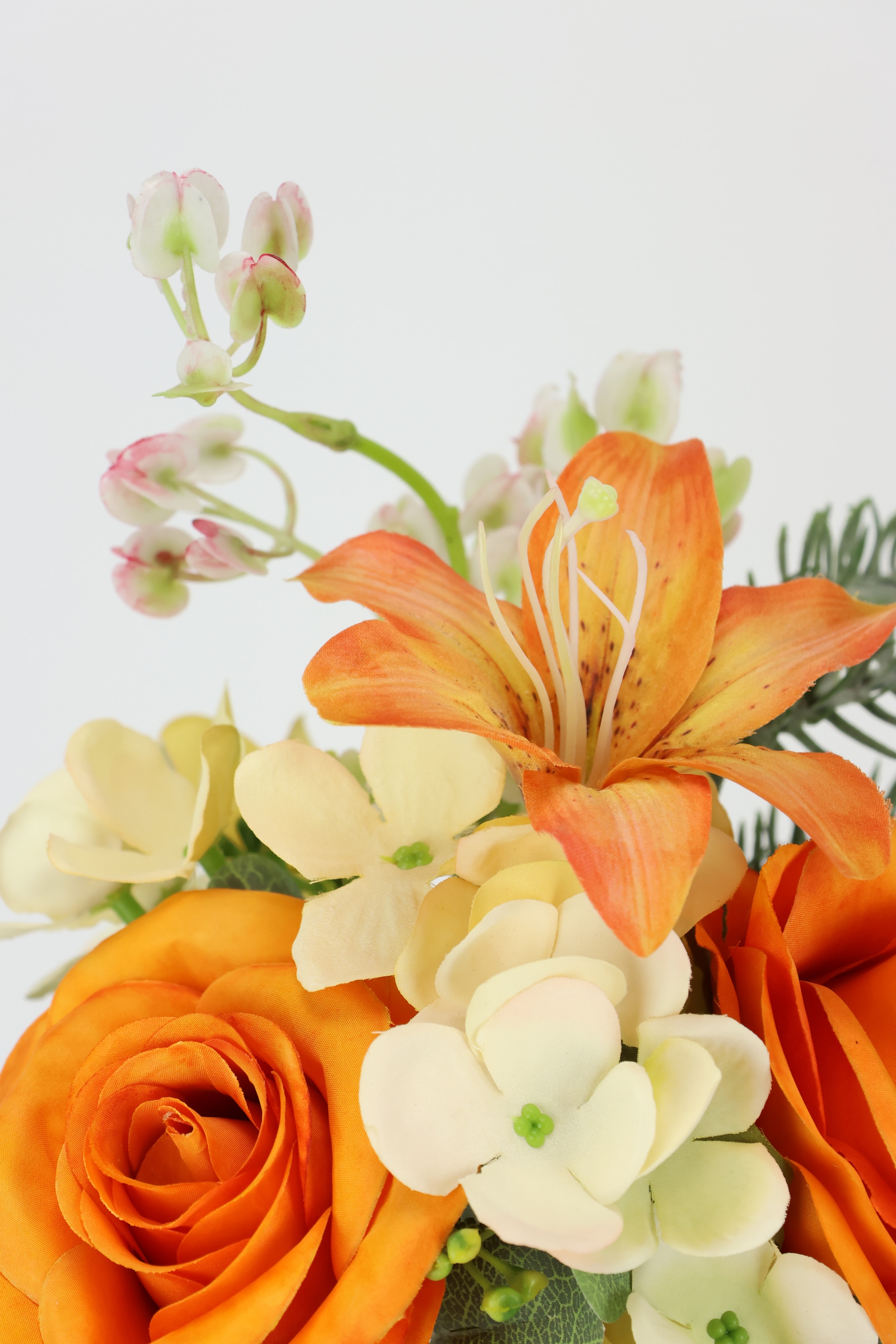 I.GE.A. Kunstblume »Kunstblumen-Strauss Rosen Lilien Hortensie«, Blumenstrauss Bouquet Blume Grabschmuck Aufleger Grabdeko