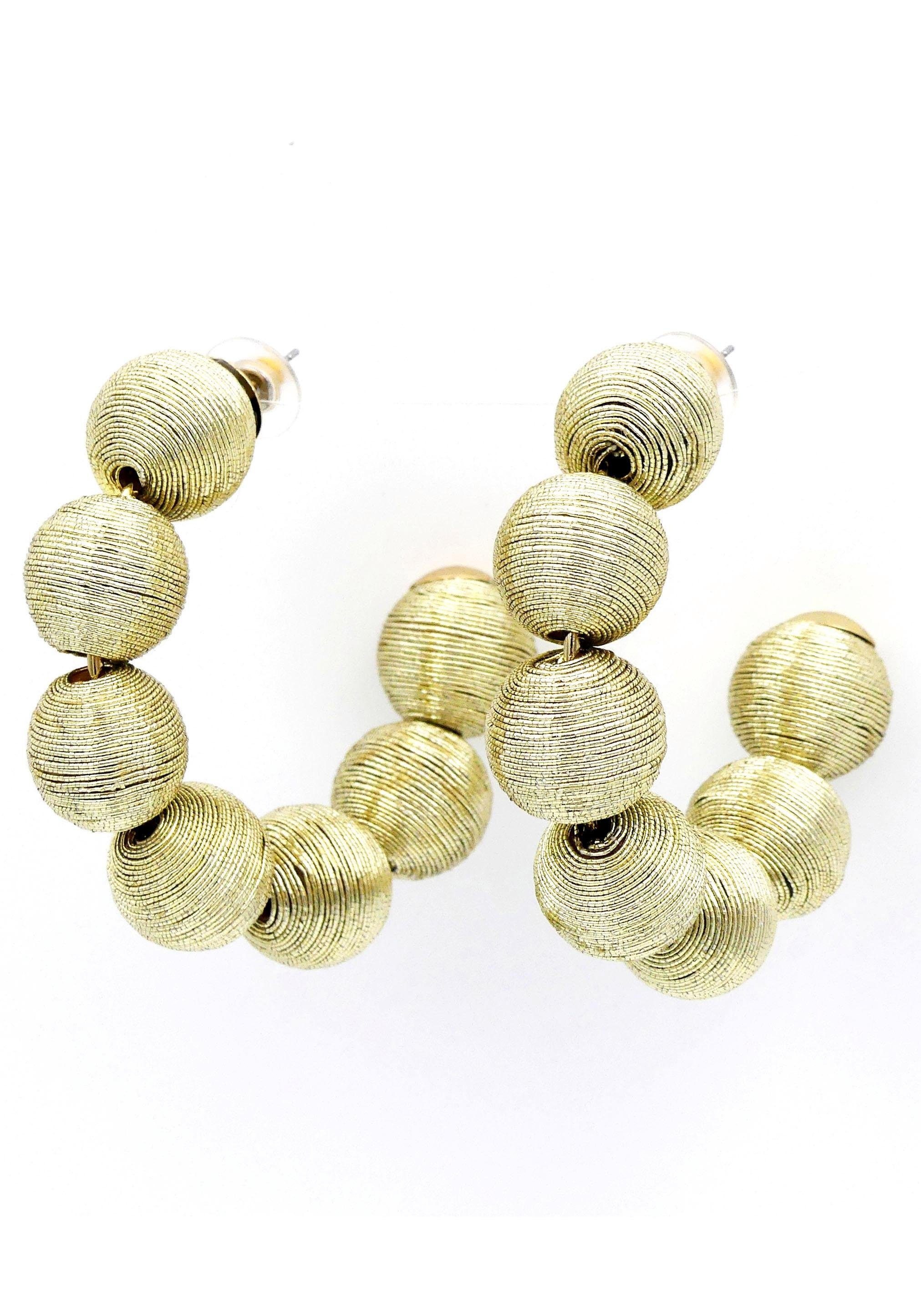 Paar Creolen »mit Kugeln, ein extravaganter Look«