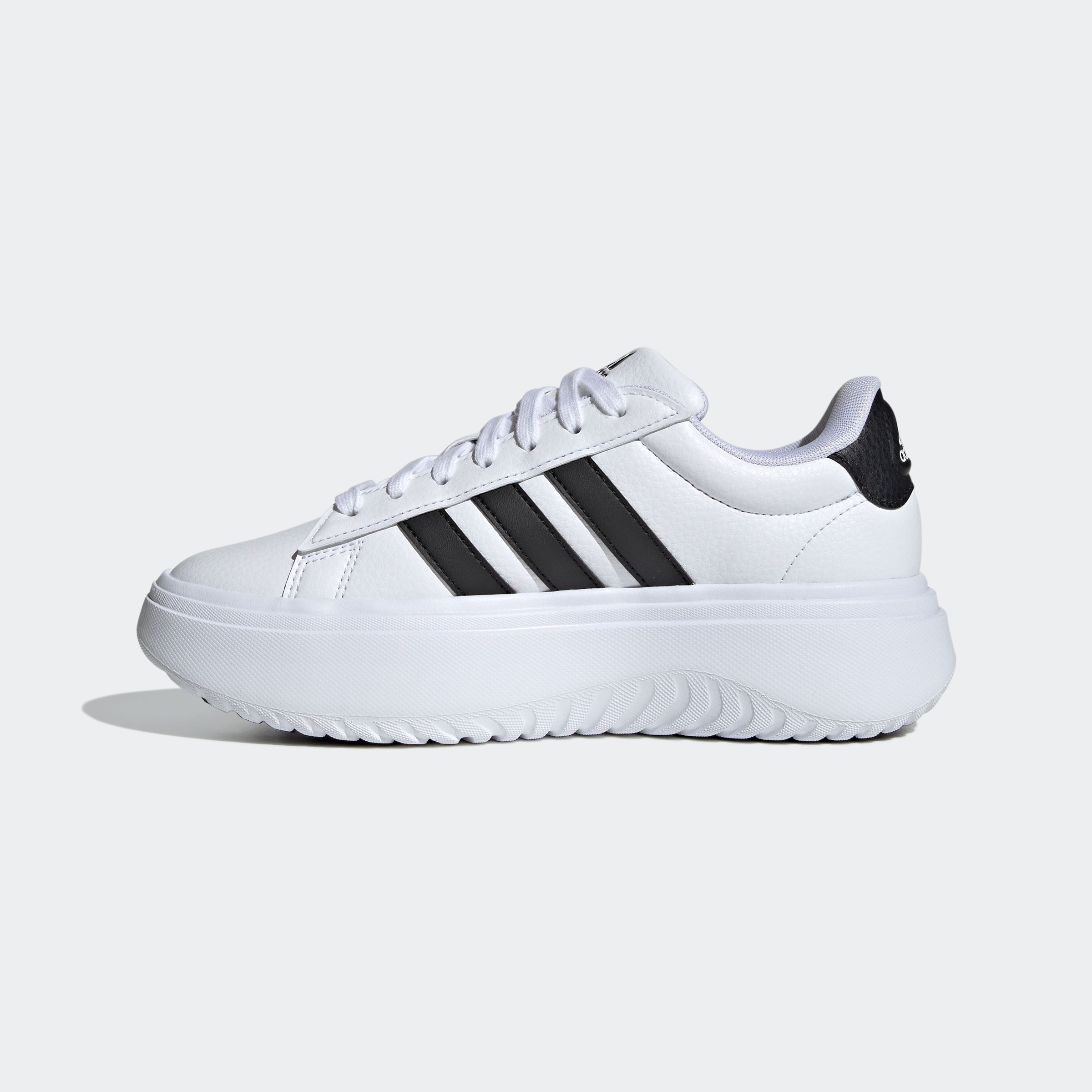 adidas Sportswear Sneaker »GRAND COURT PLATFORM«, Design auf den Spuren des adidas Superstar