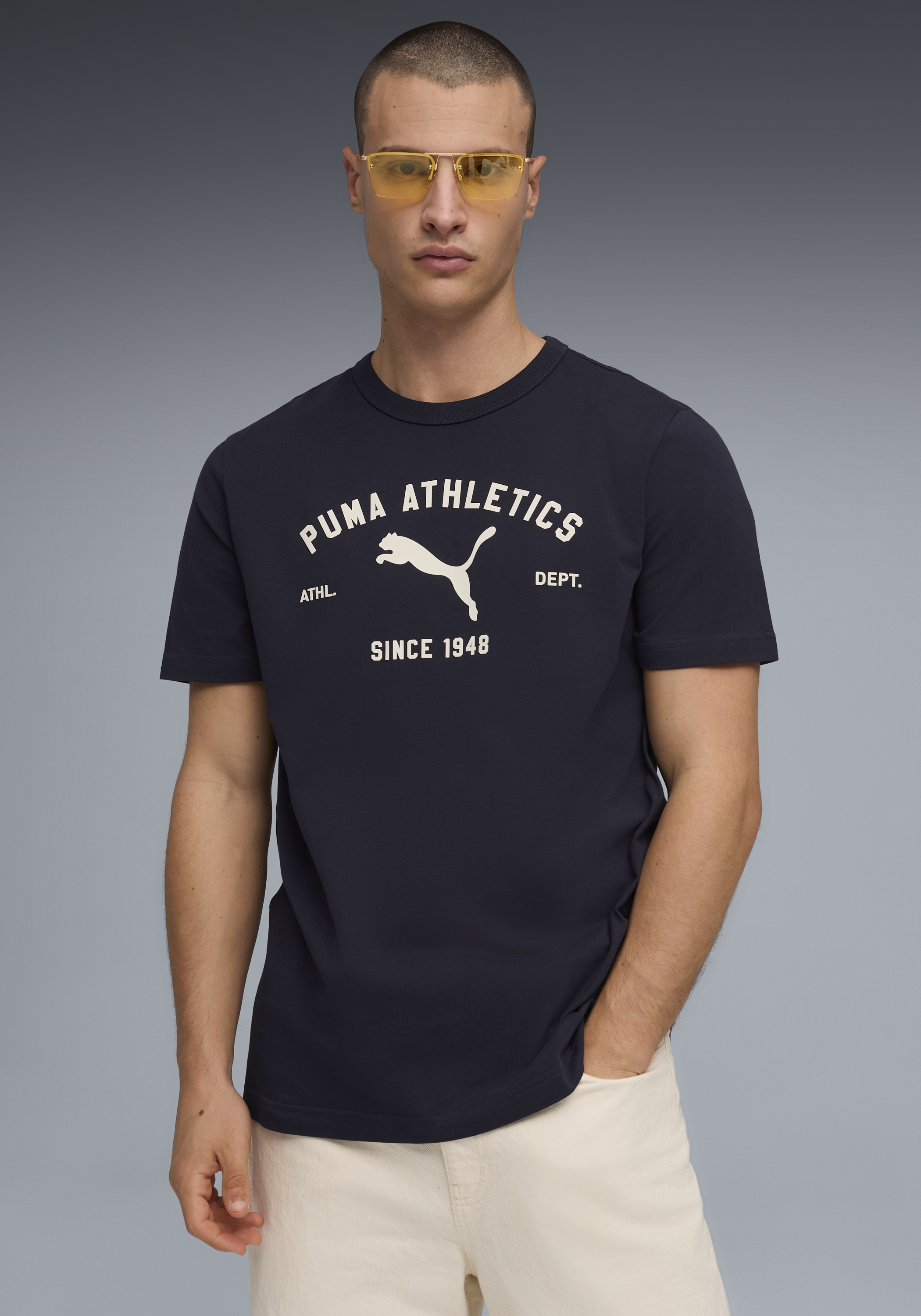 PUMA T-shirt »CLASS GRAPHIC TEE« Regular Fit, Kurzarm, mit Rundhalsausschnitt, mit Print-Applikation