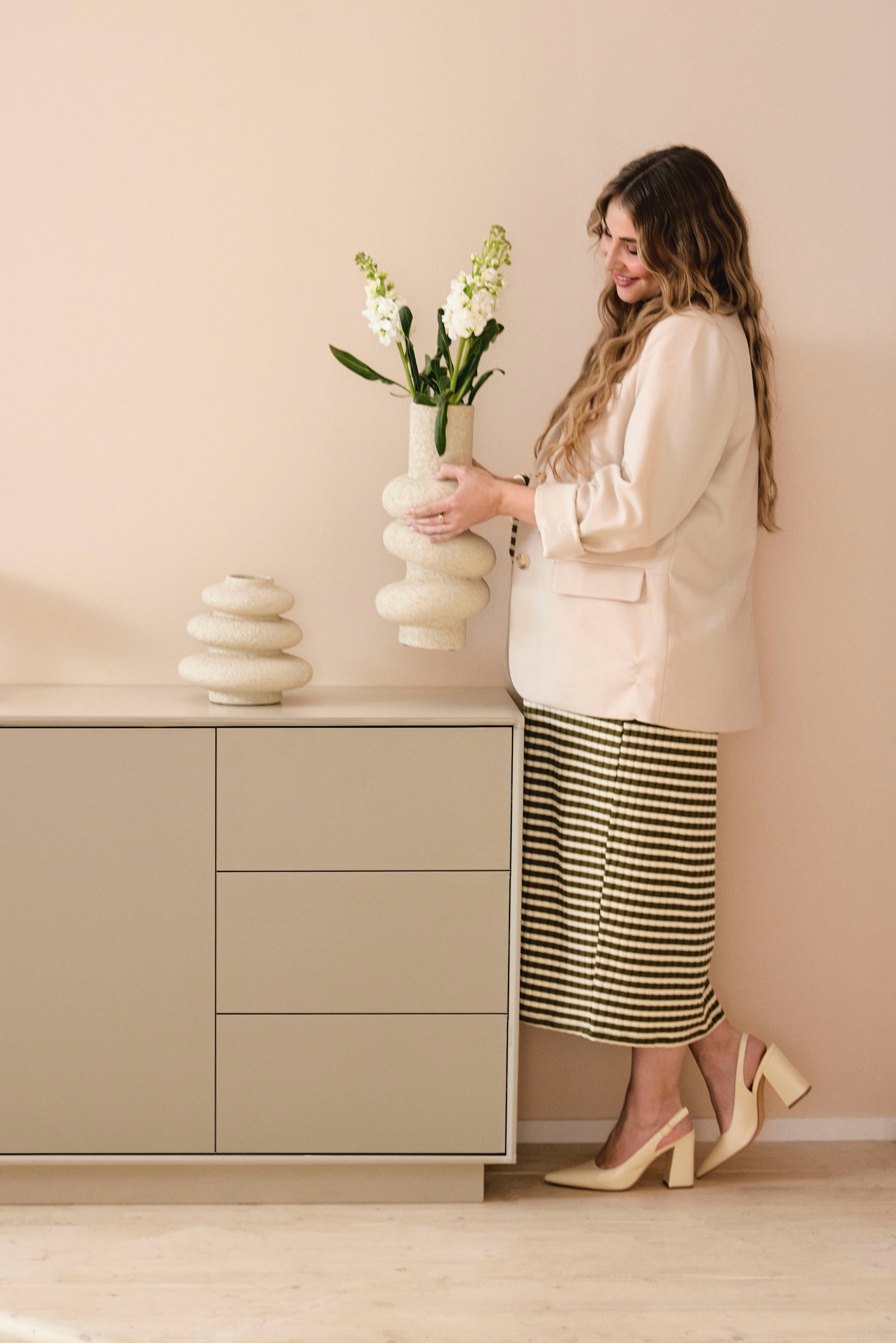 homsy by Ana Johnson Sideboard »Storvia« seidenmatte Lackierung, geräuschlose Soft-Close-Schubladen, B 140 cm