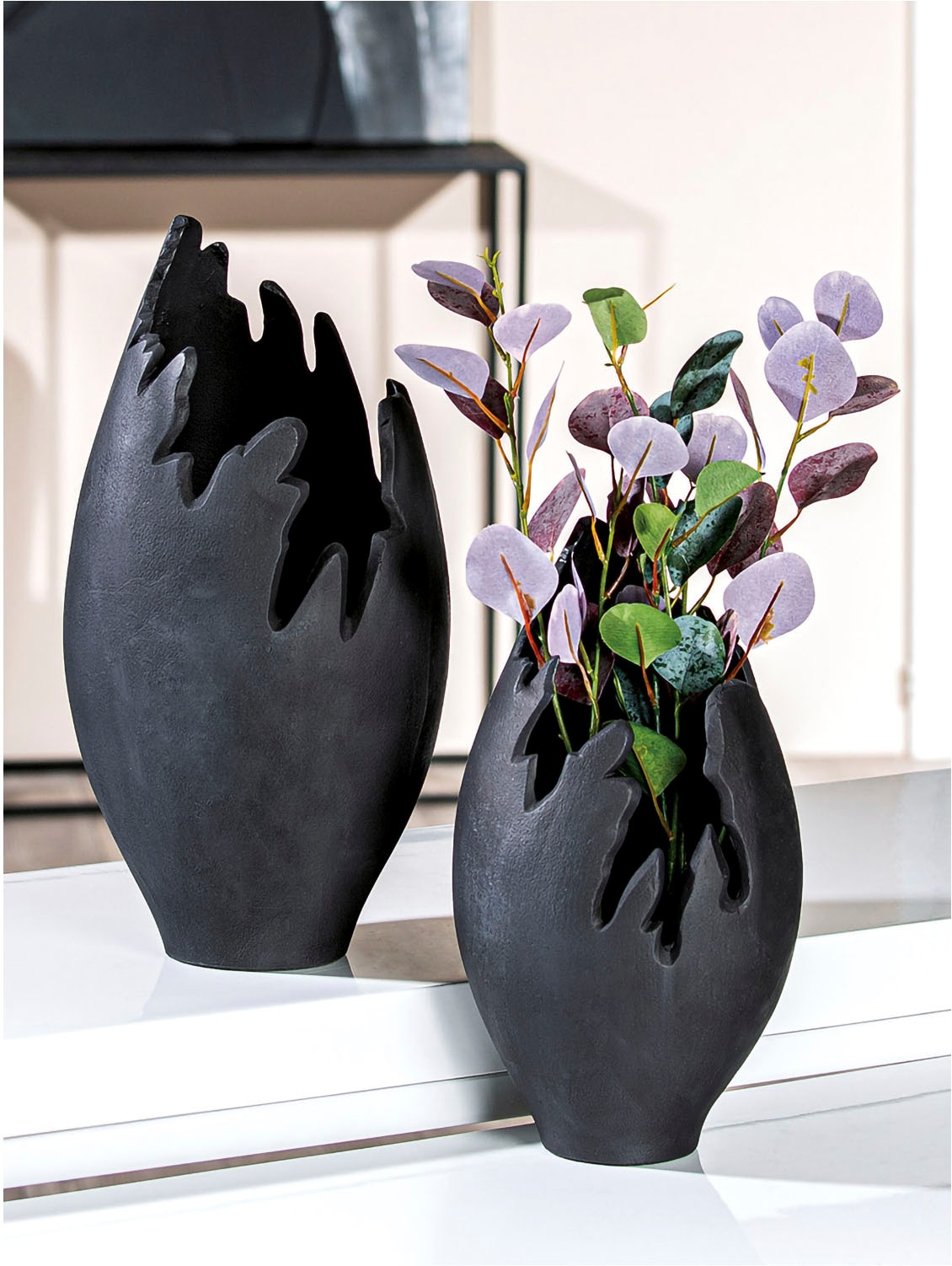 Casablanca by Gilde Dekovase »Vulkano Flame, aus Aluminium, nicht wasserdicht« mit Filzgleitern, nur für Dekozwecke geeignet