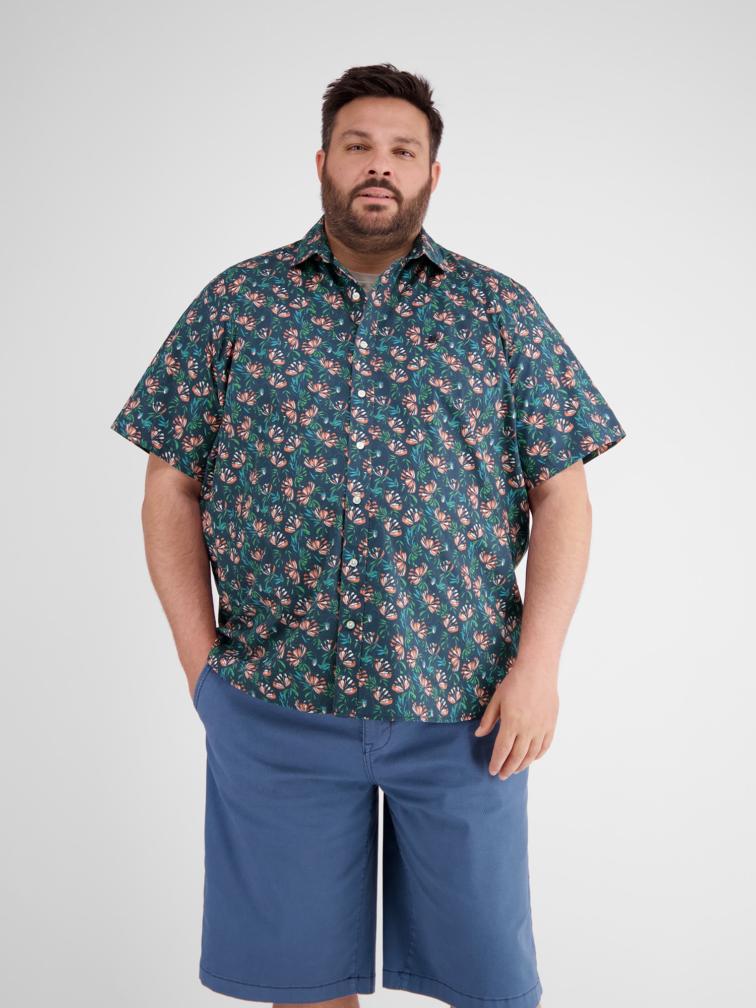 LERROS Chemise à manches courtes »Floral gemustertes Halbarmhemd in Übergrössen«