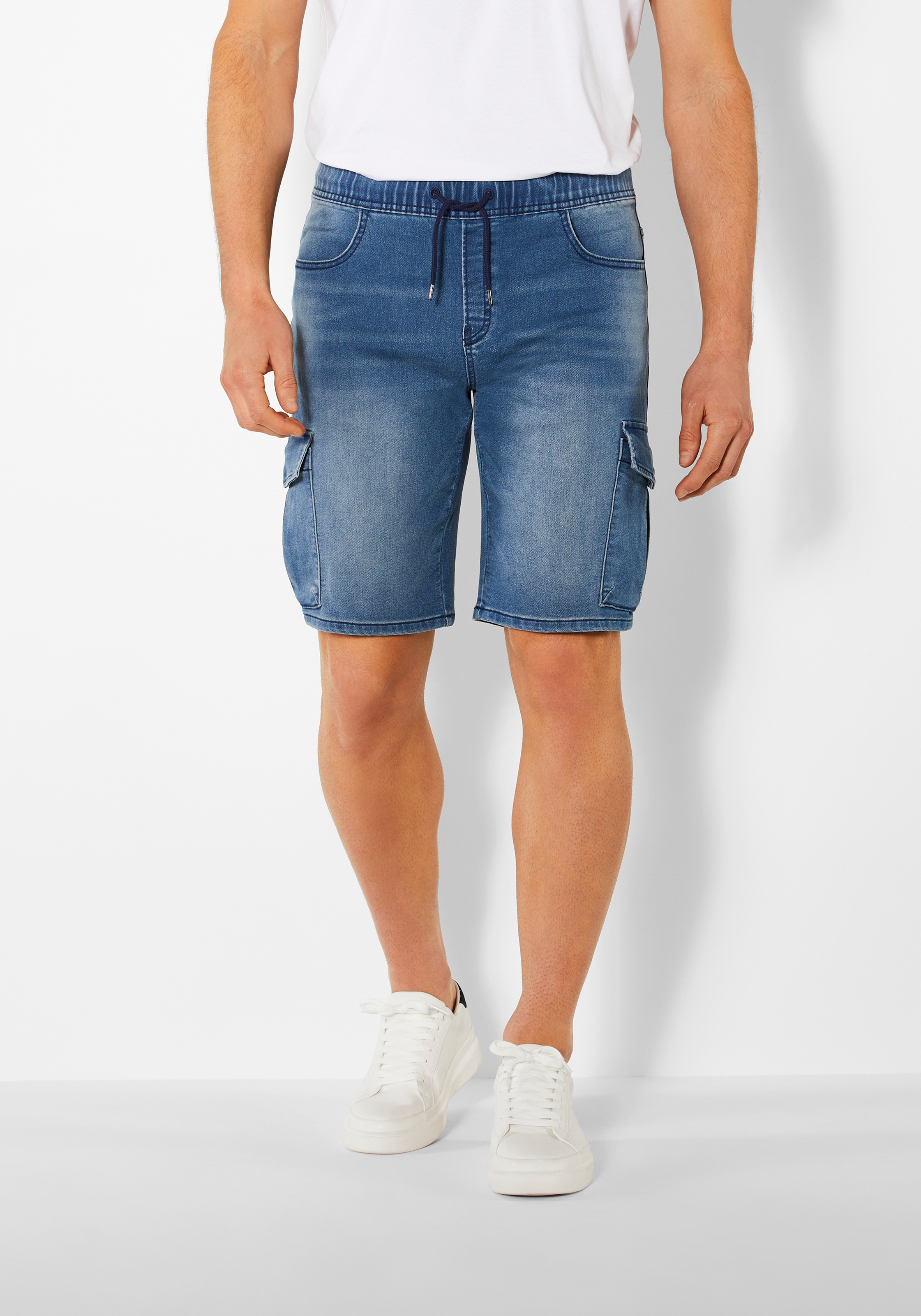 Image of Bench. Jogg Pants »Denim Jogger Shorts« bei Ackermann Versand Schweiz