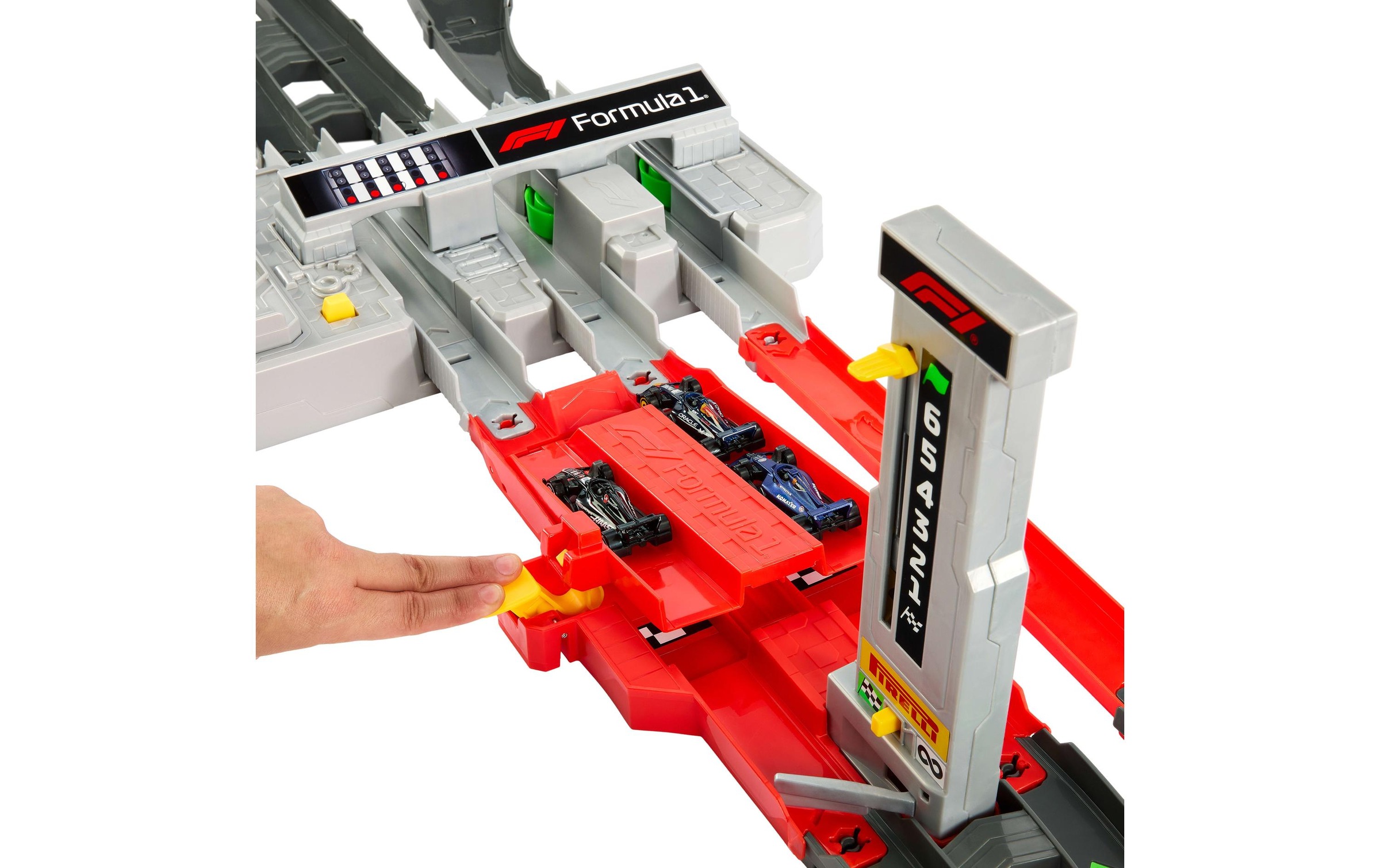 Hot Wheels Autorennbahn »Hot Wheels Racing Hero Trackset« Formel 1 Grand Prix-Rennstrecke mit 3 Spielzeugautos im Massstab 1:64