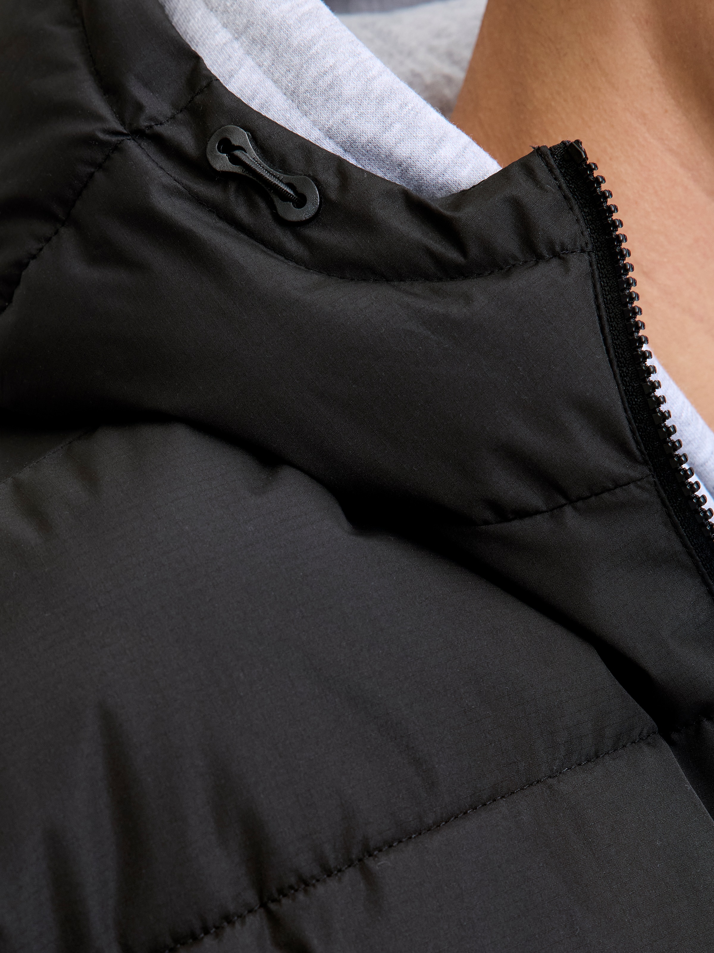 Jack & Jones Veste matelassée »JJMAZE PUFFER HOOD« mit Kapuze