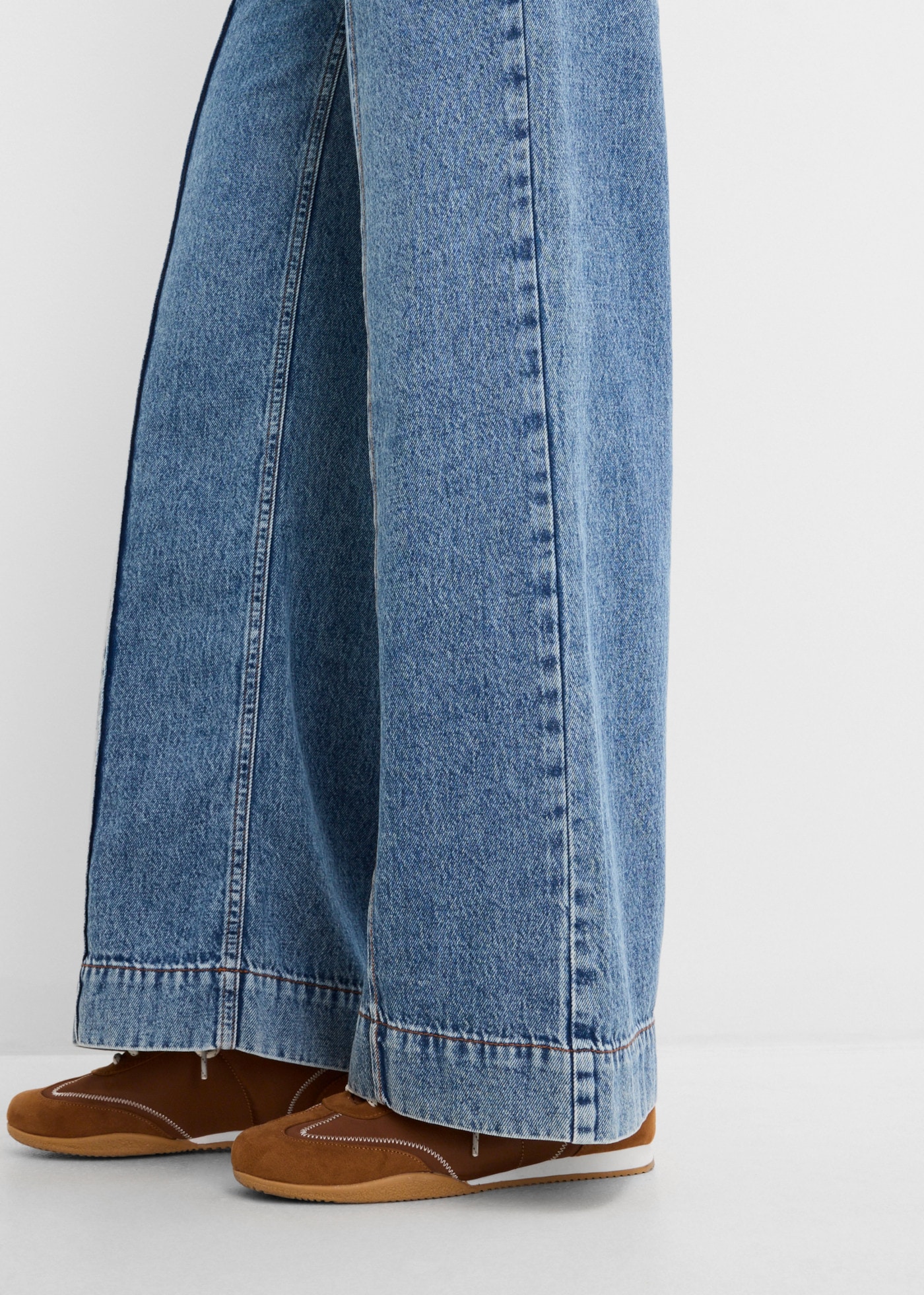 bonprix Jeans large coupe jambes larges, coupe ample, taille moyenne, en coton, style décontracté