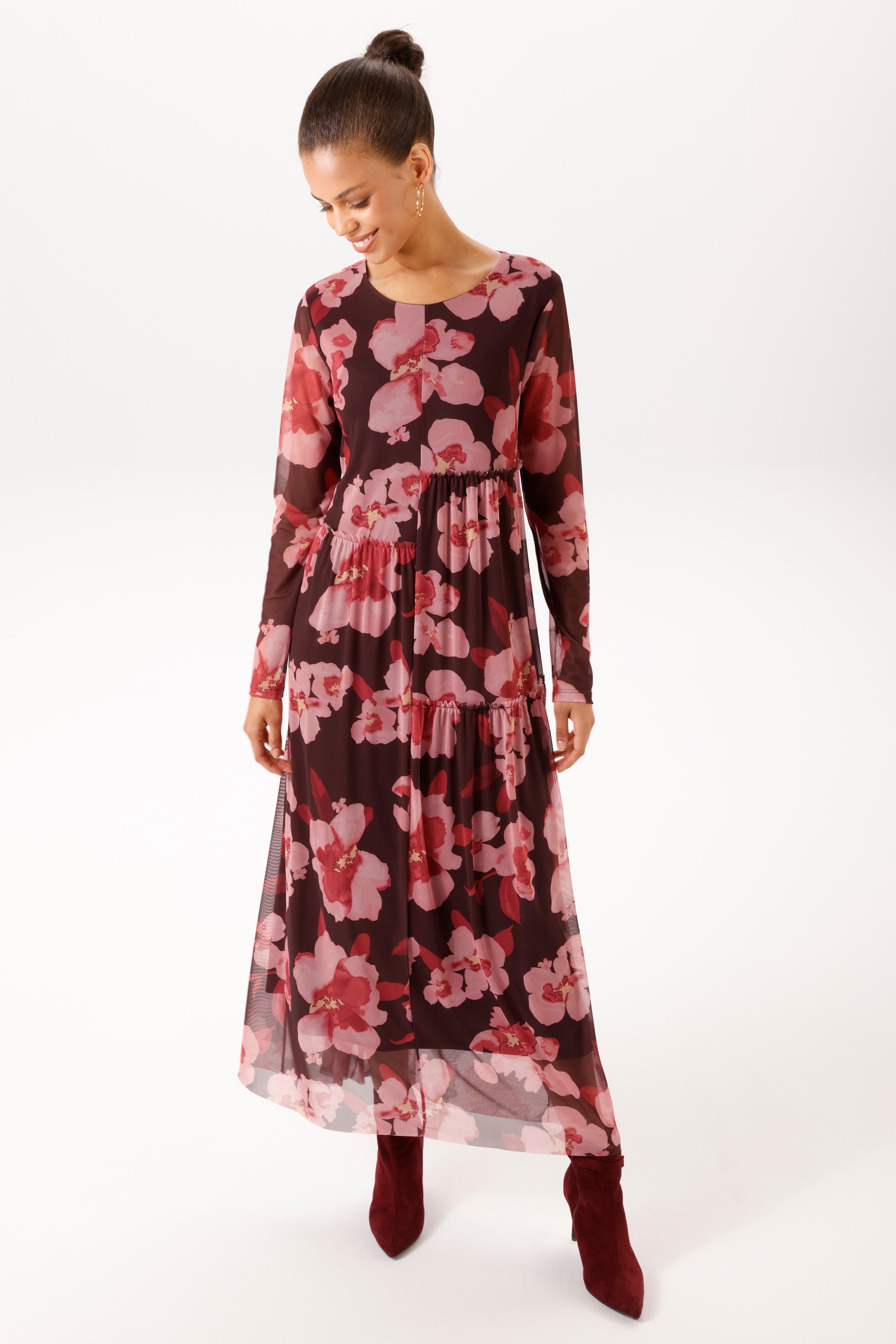 Aniston CASUAL Maxi robe imprimé de grandes fleurs décoratives - NOUVELLE COLLECTION