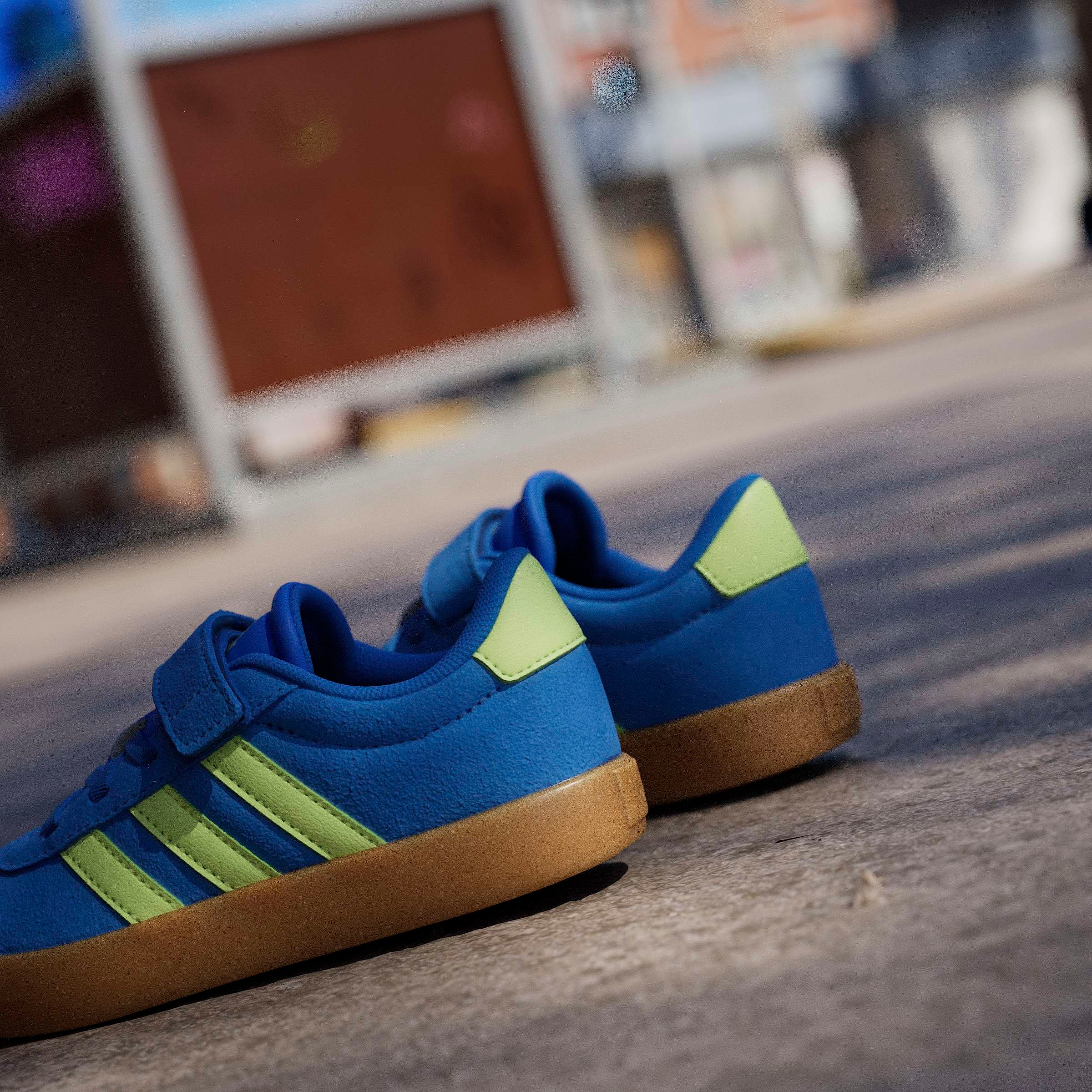 adidas Sportswear Sneakers »VL COURT 3.0«  inspiriert vom Design des adidas samba, für Kinder & Jugendliche