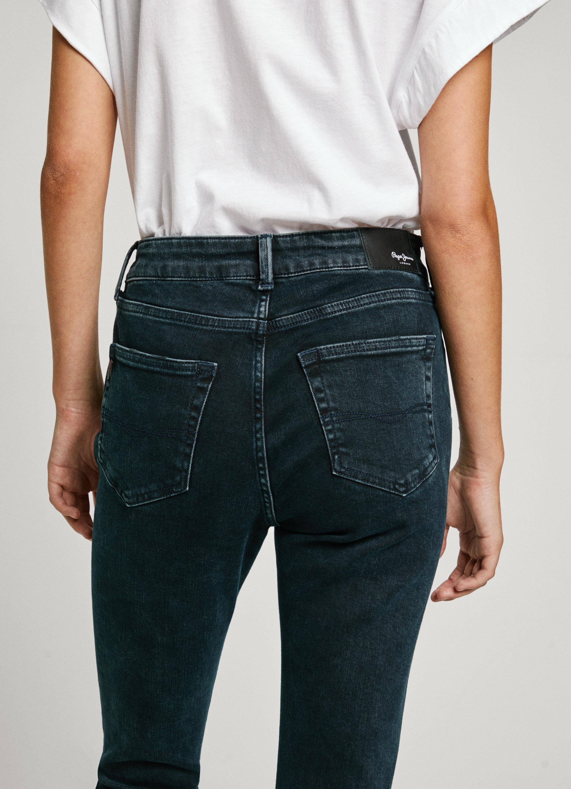 Pepe Jeans Skinny-fit-Jeans »SKINNY JEANS MW«, in verschiedenen Waschungen