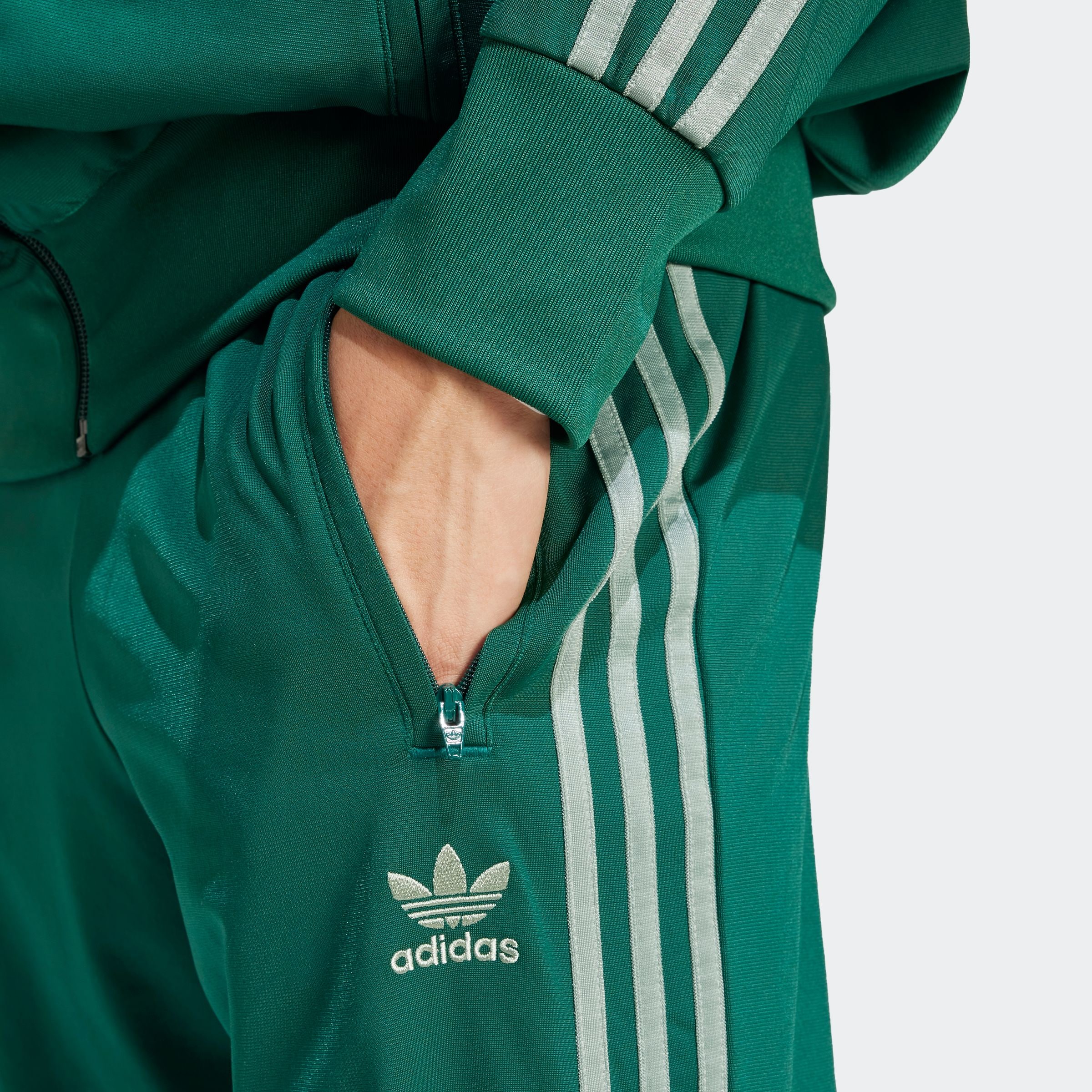adidas Originals Sporthose »FIREBIRD TP«, (1 tlg.), Trackpant, Streetstyle
