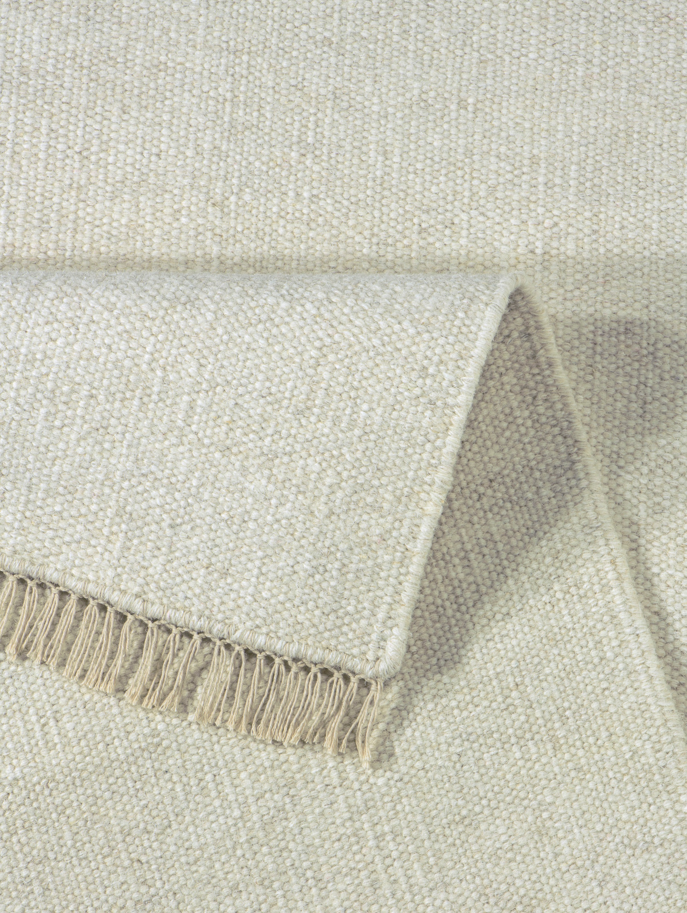 Leonique Teppich »Henrick«, rechteckig, 8 mm Höhe, mit Fransen, Kurzflor, handgewebt, Wendeteppich, einfarbig
