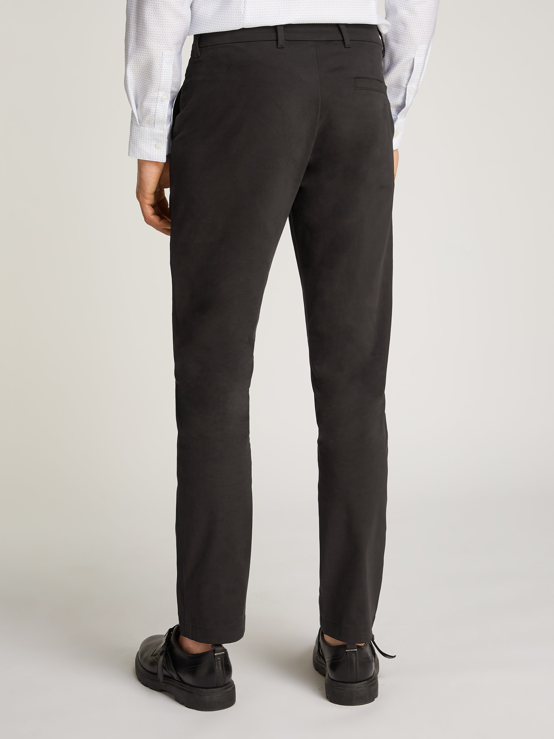Calvin Klein Chinohose »SATEEN STRETCH SLIM CHINO«, mit Logopatch