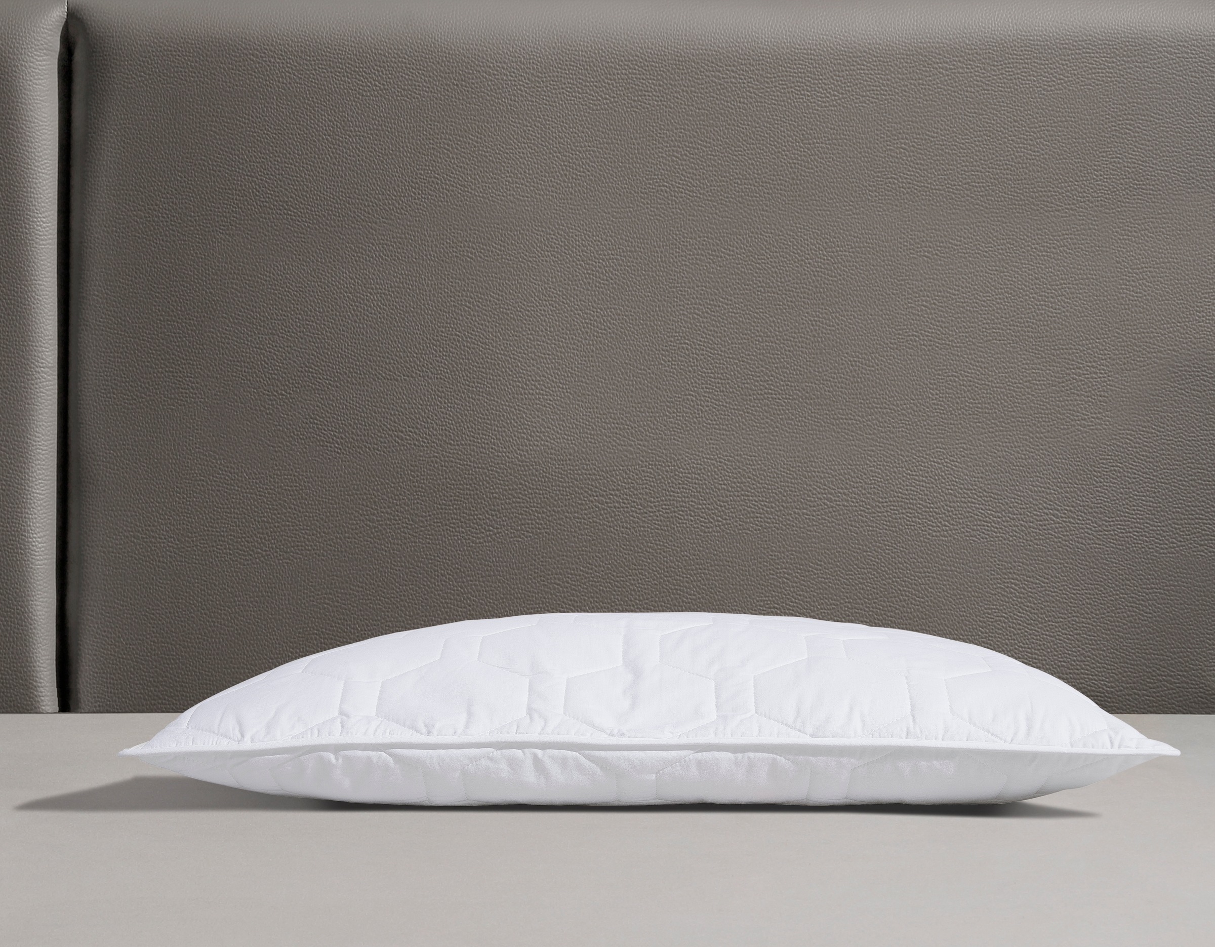 Beco Microfaserkissen "Medibett, Kopfkissen" Füllung: Polyester 1 Stk. tlg. Kissen 40x80 cm, 80x80cm, Allergiker geeignet (Hausstauballergiker)
