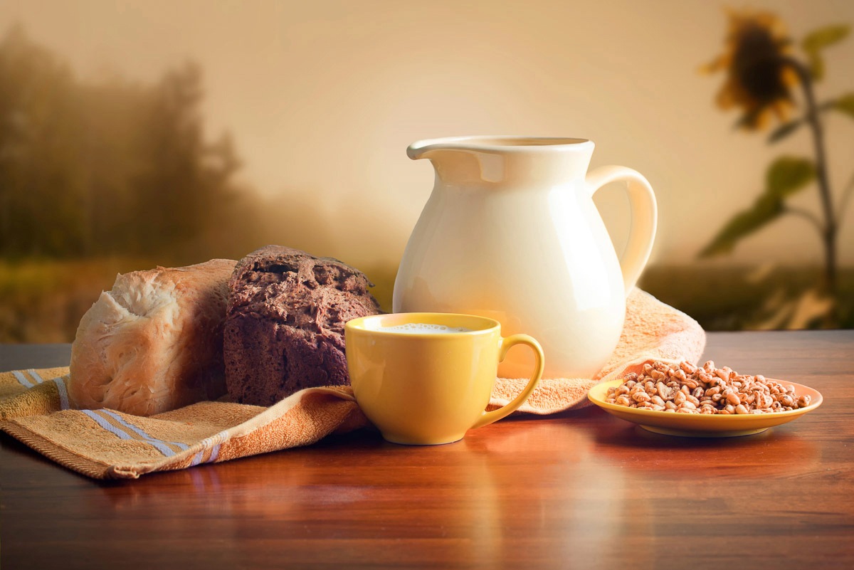 Image of Papermoon Fototapete »Milch und Brot«, Vliestapete, hochwertiger Digitaldruck, inklusive Kleister bei Ackermann Versand Schweiz