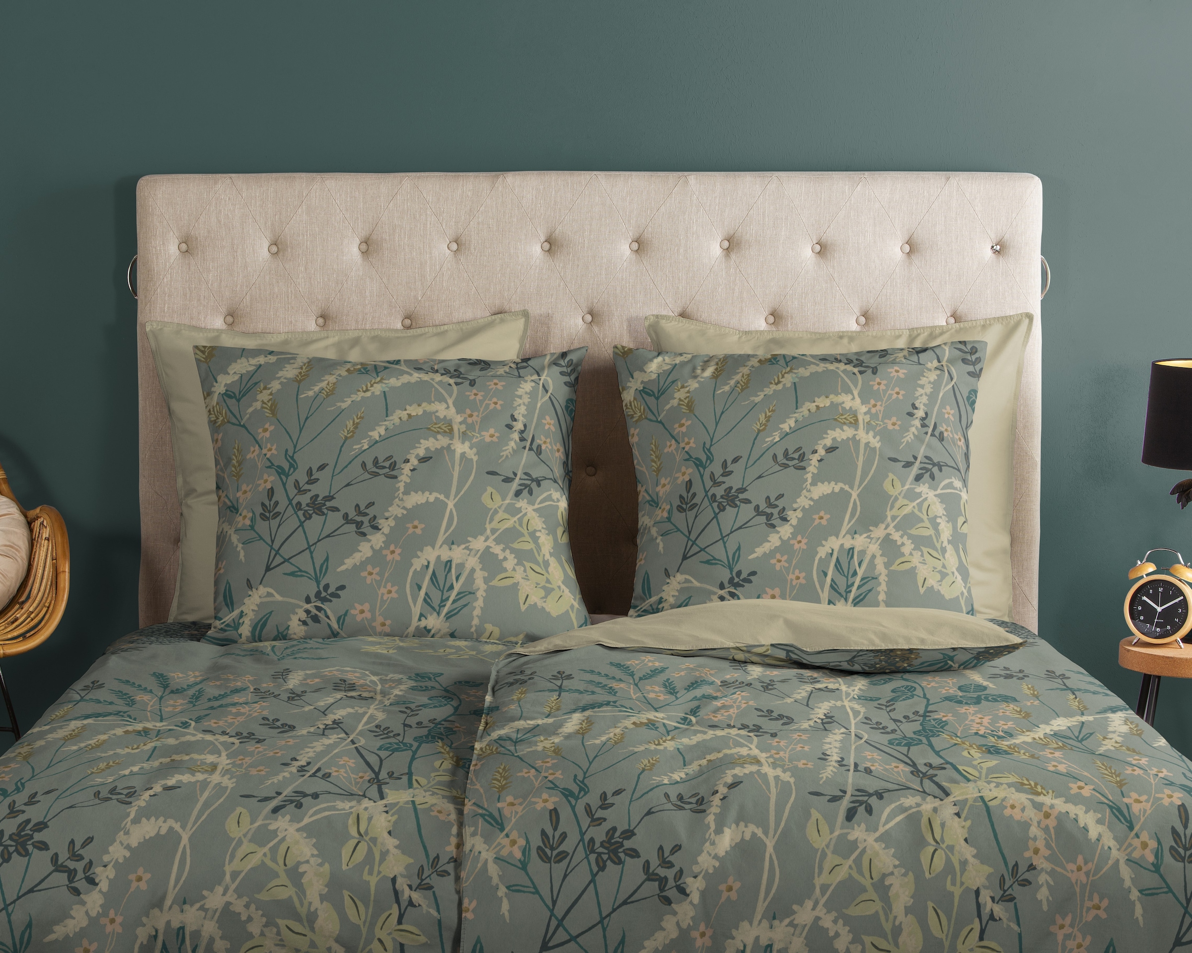 good morning Wendebettwäsche »Silve« 2 Stk. tlg. 100% Baumwolle, Renforcé, Reissverschluss, Wendeoptik, Blätter