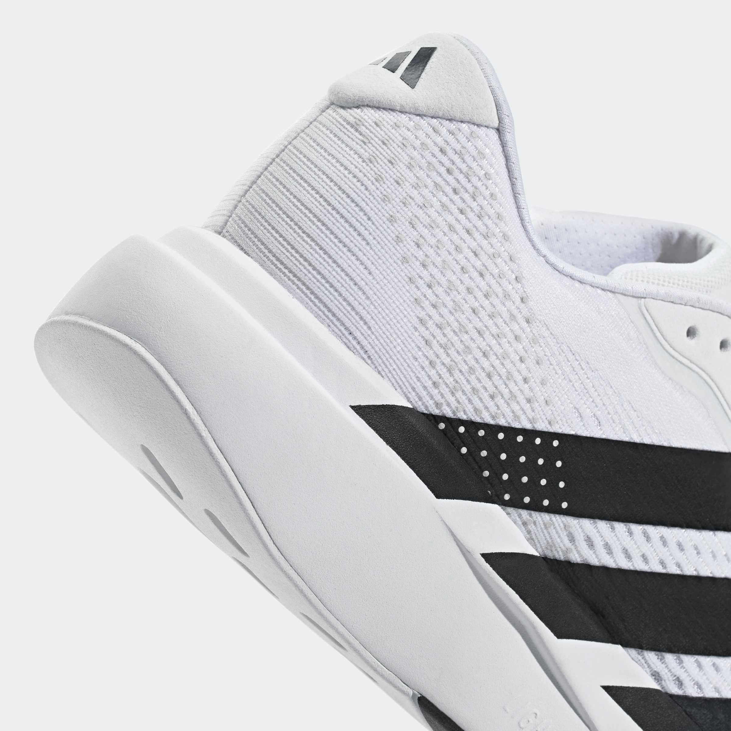 adidas Performance Chaussure de course »ADIZERO PACER«  inspiré par le design de l'adizero Evo SL