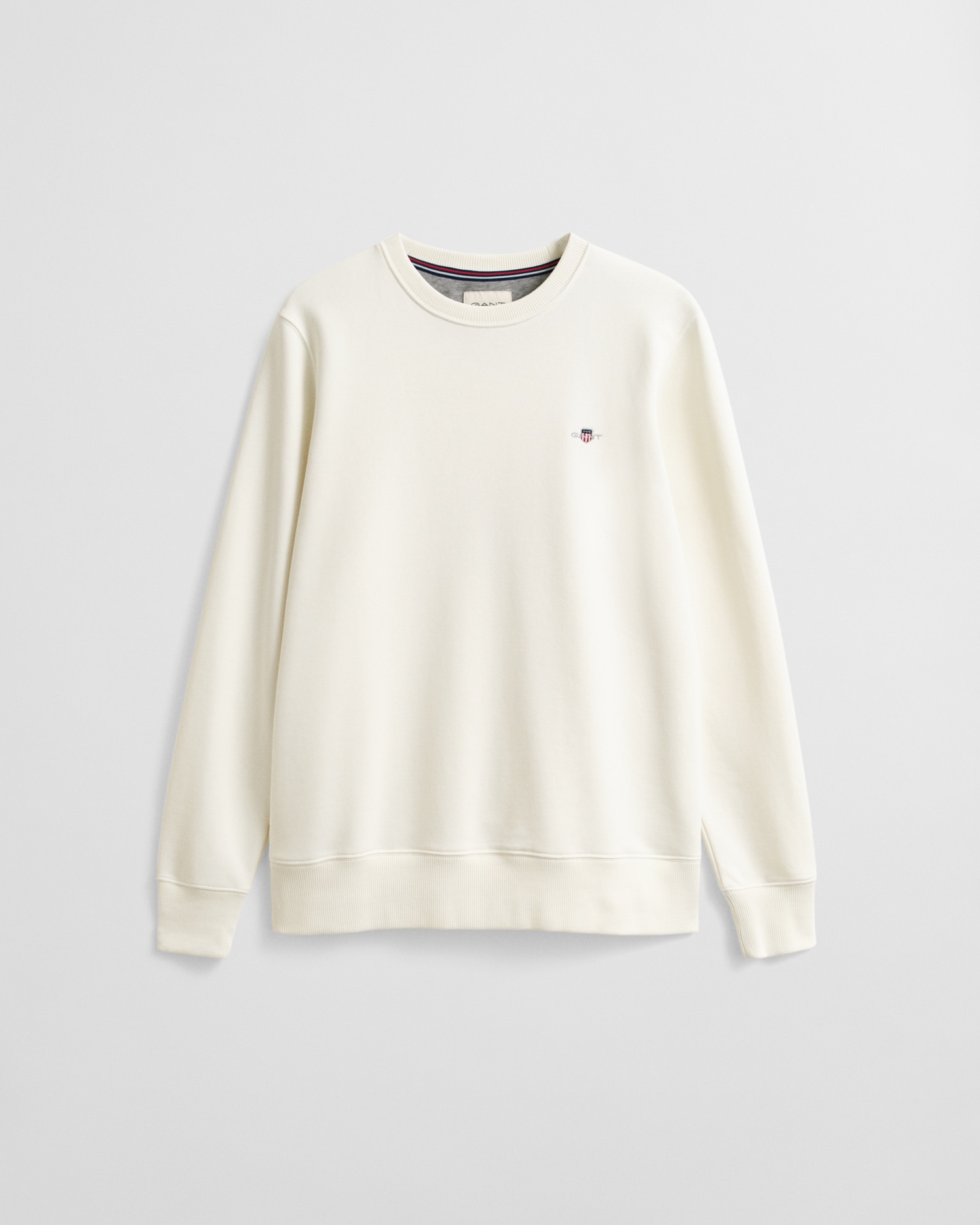 Gant Sweatshirt »REG SHIELD C-NECK SWEAT«, mit Logostickerei auf der Brust
