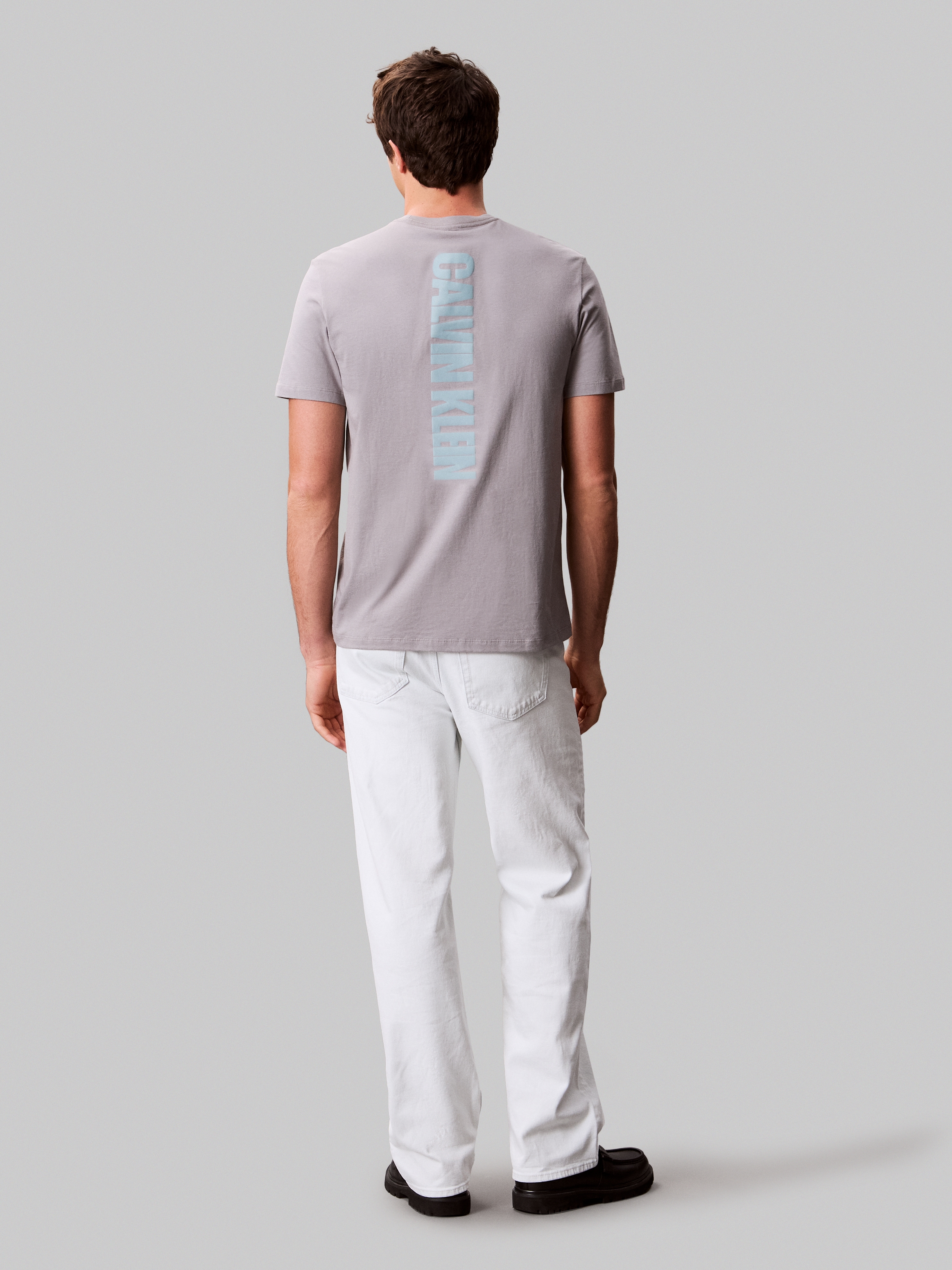 Calvin Klein Jeans T-Shirt »SS 30s E WRD STRTCH«, mit grossem Logodruck auf dem Rücken