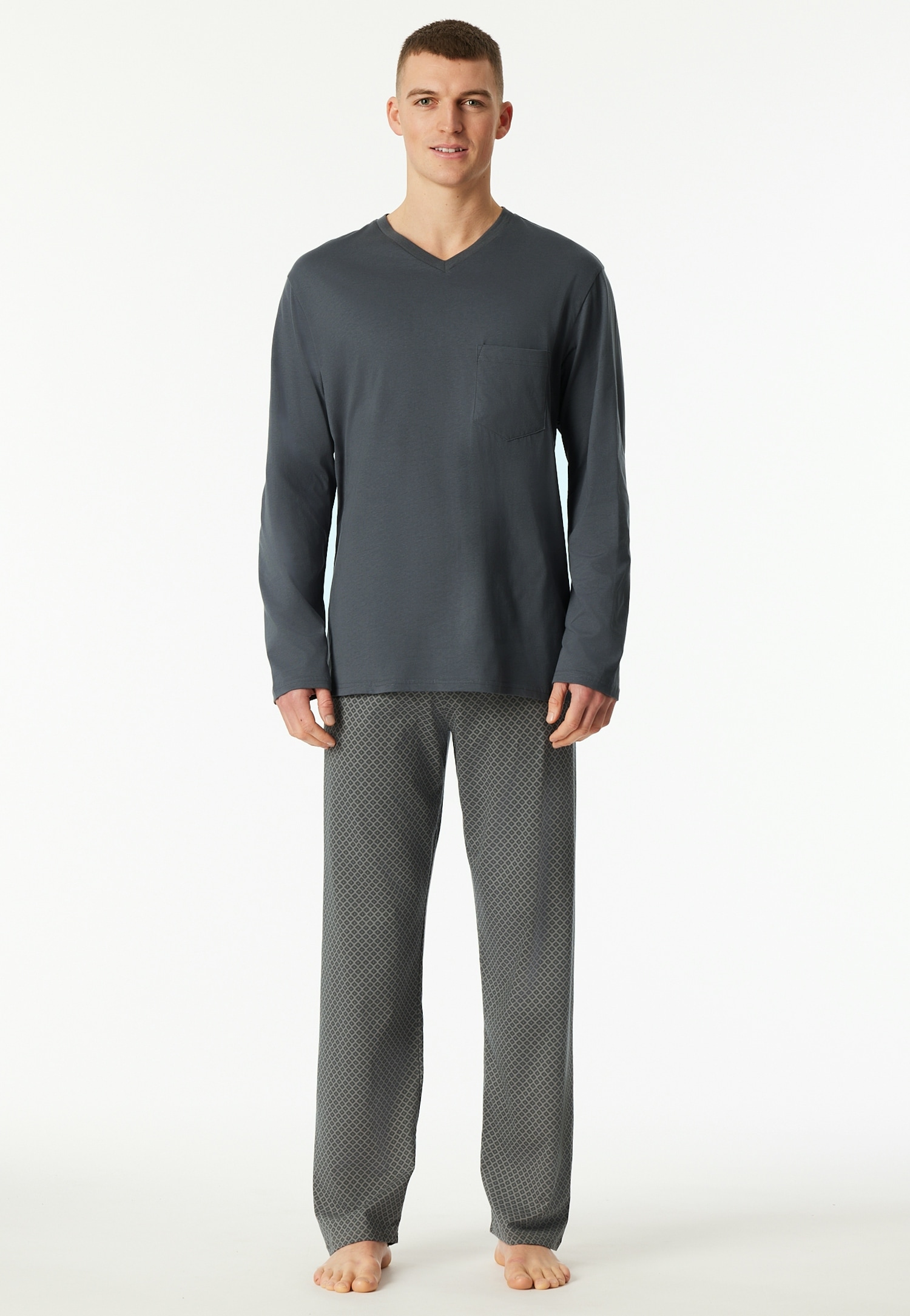 Schiesser Schlafanzug »Comfort Essentials« 2 Stk. tlg., mit V-Ausschnitt und aufgesetzter Brusttasche