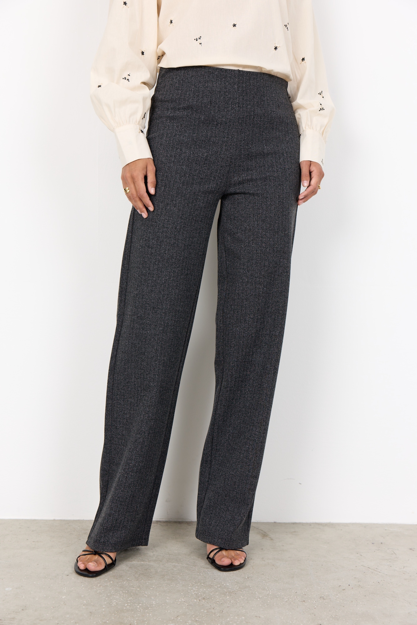 Image of soyaconcept Schlupfhose "SC-VINJA 4" aus Polyester, Viskose und Elasthan, gerade Beinform, elastischer Bund