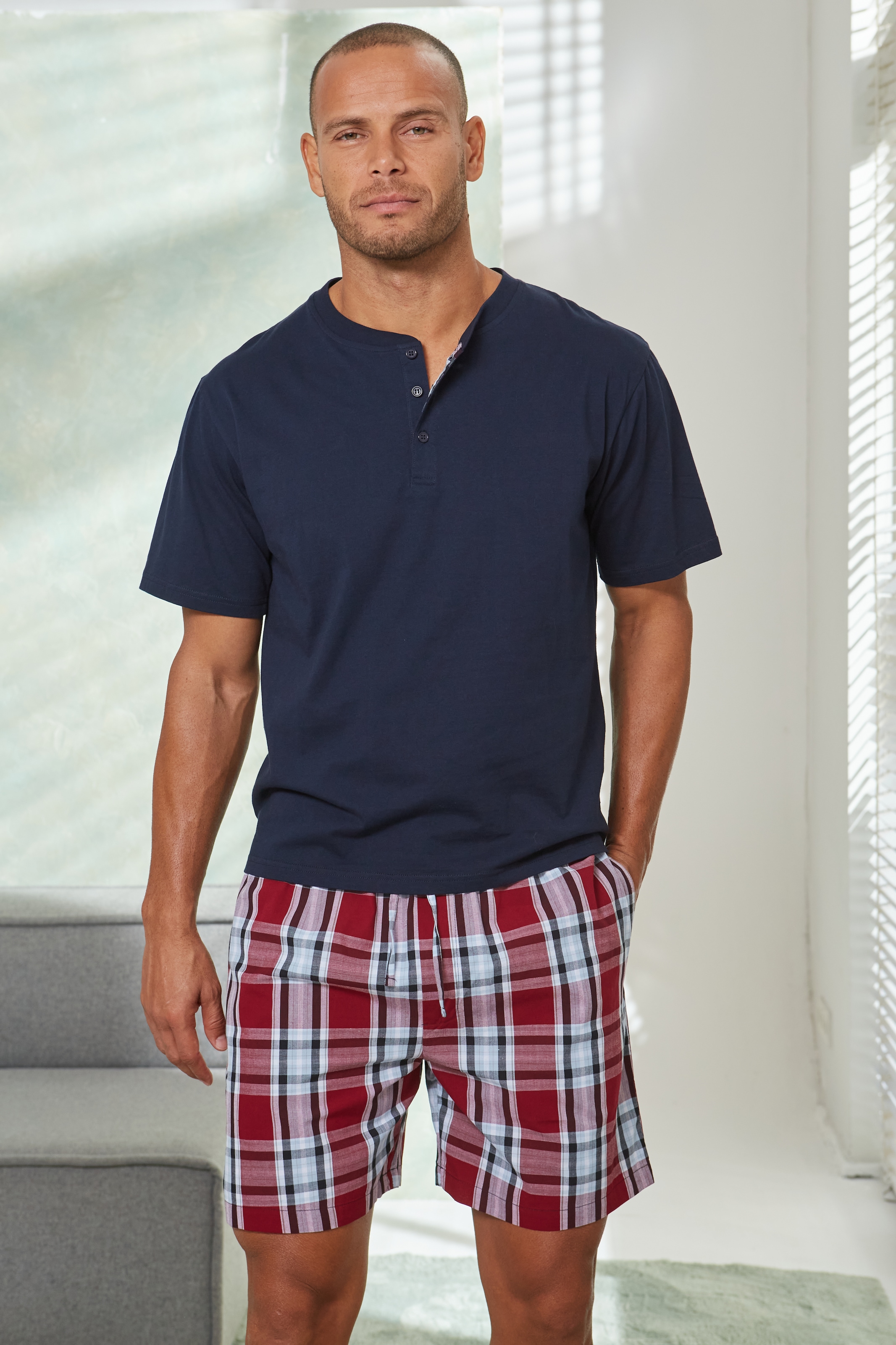 Image of H.I.S Pyjama 1 Stück, 2 tlg. Schlafanzug mit Webshorts