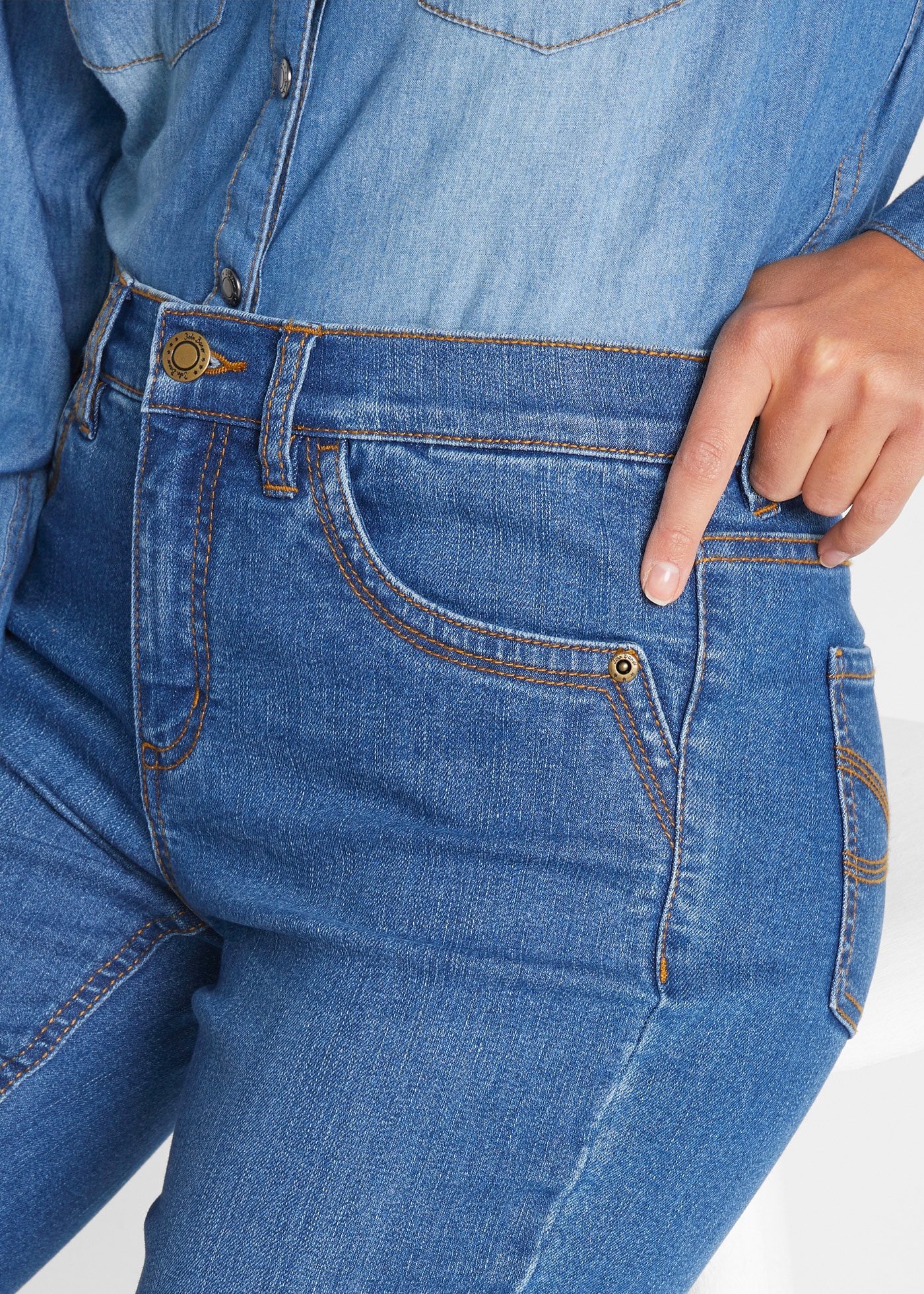 bonprix Caprijeans Slim Fit Passform, erhältlich in mehreren Grössen, mit Stretch-Anteil