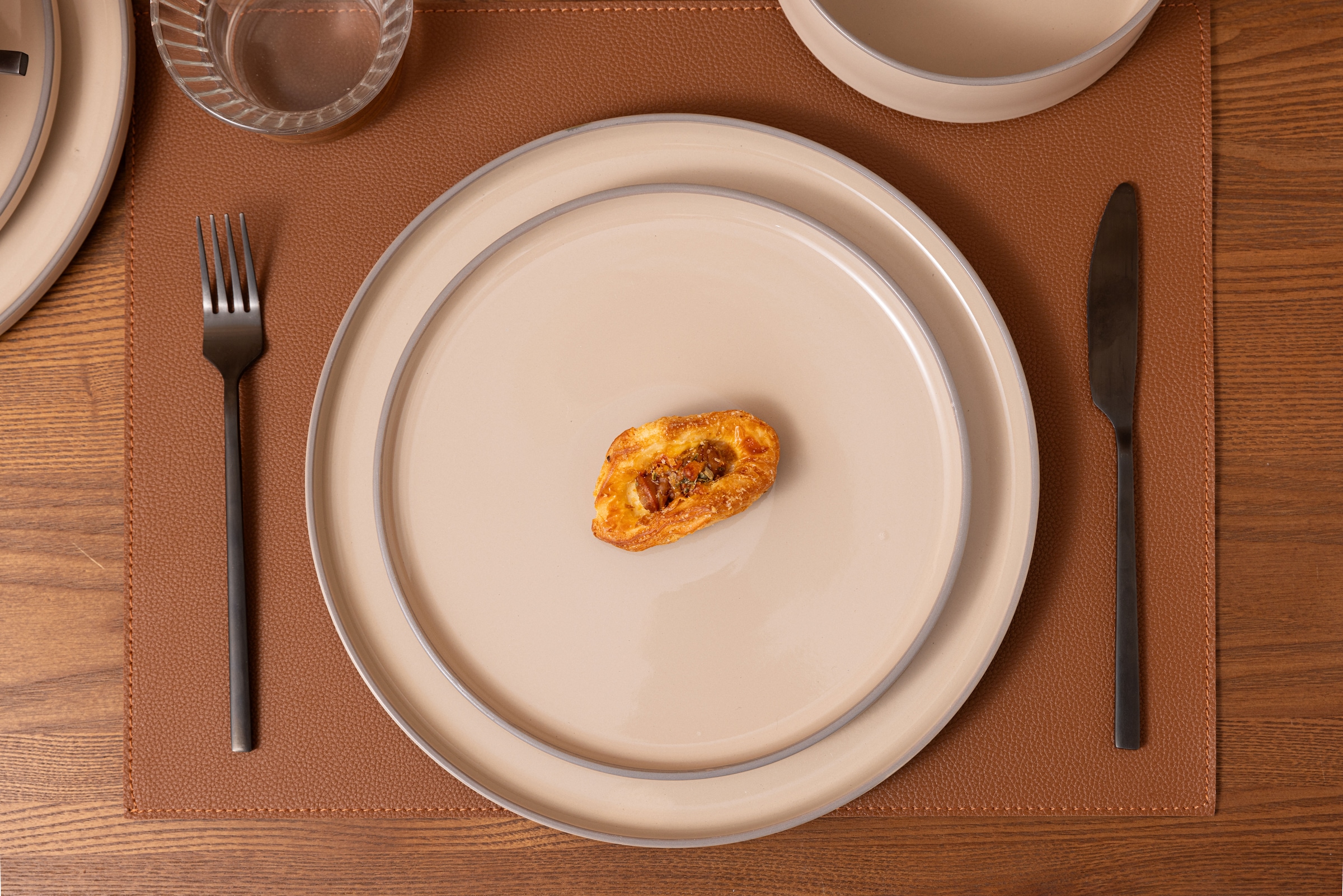 GOODproduct Set de vaisselle »Ylvii, aussen matt, innen glänzend« spülmaschinenfest und mikrowellengeeignet