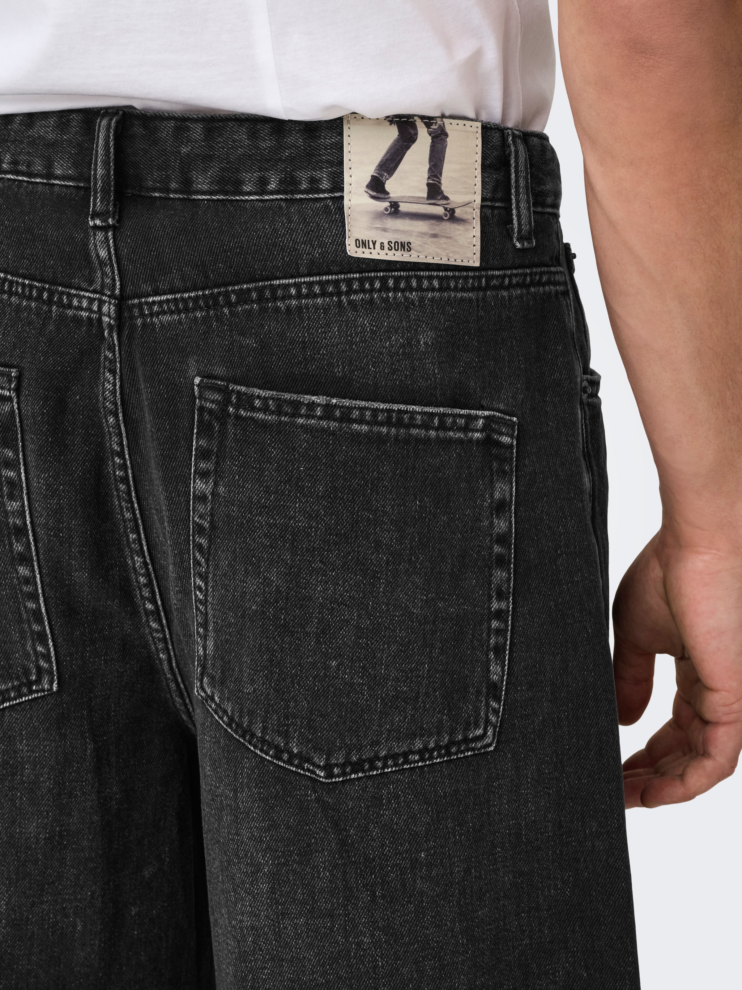 Image of ONLY & SONS Shorts "ONSCARL BALL WB 2957 TAI"