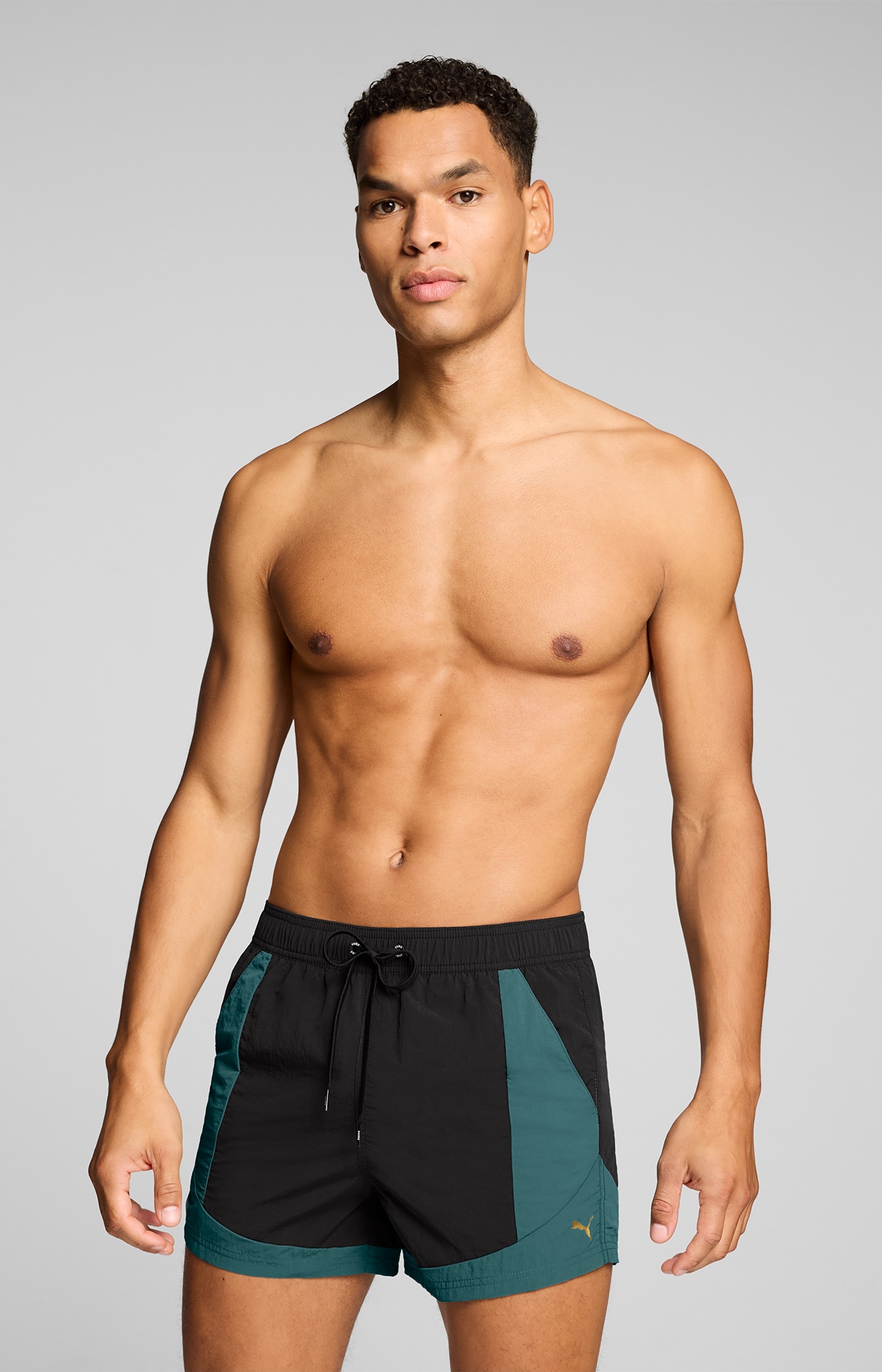 Image of PUMA Badeshorts mit Kordelzug und seitlichen Taschen